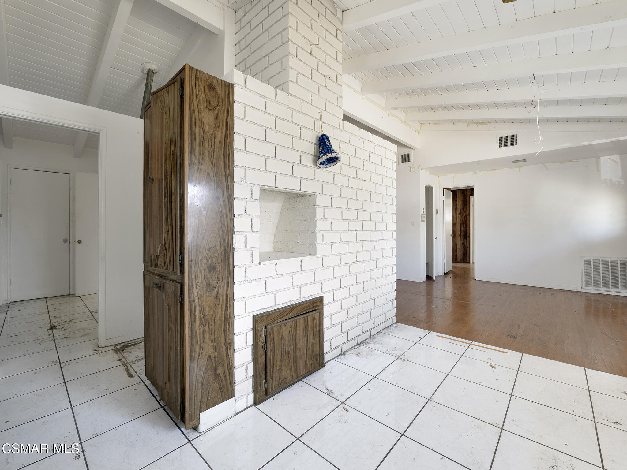 13500 Strathern Street