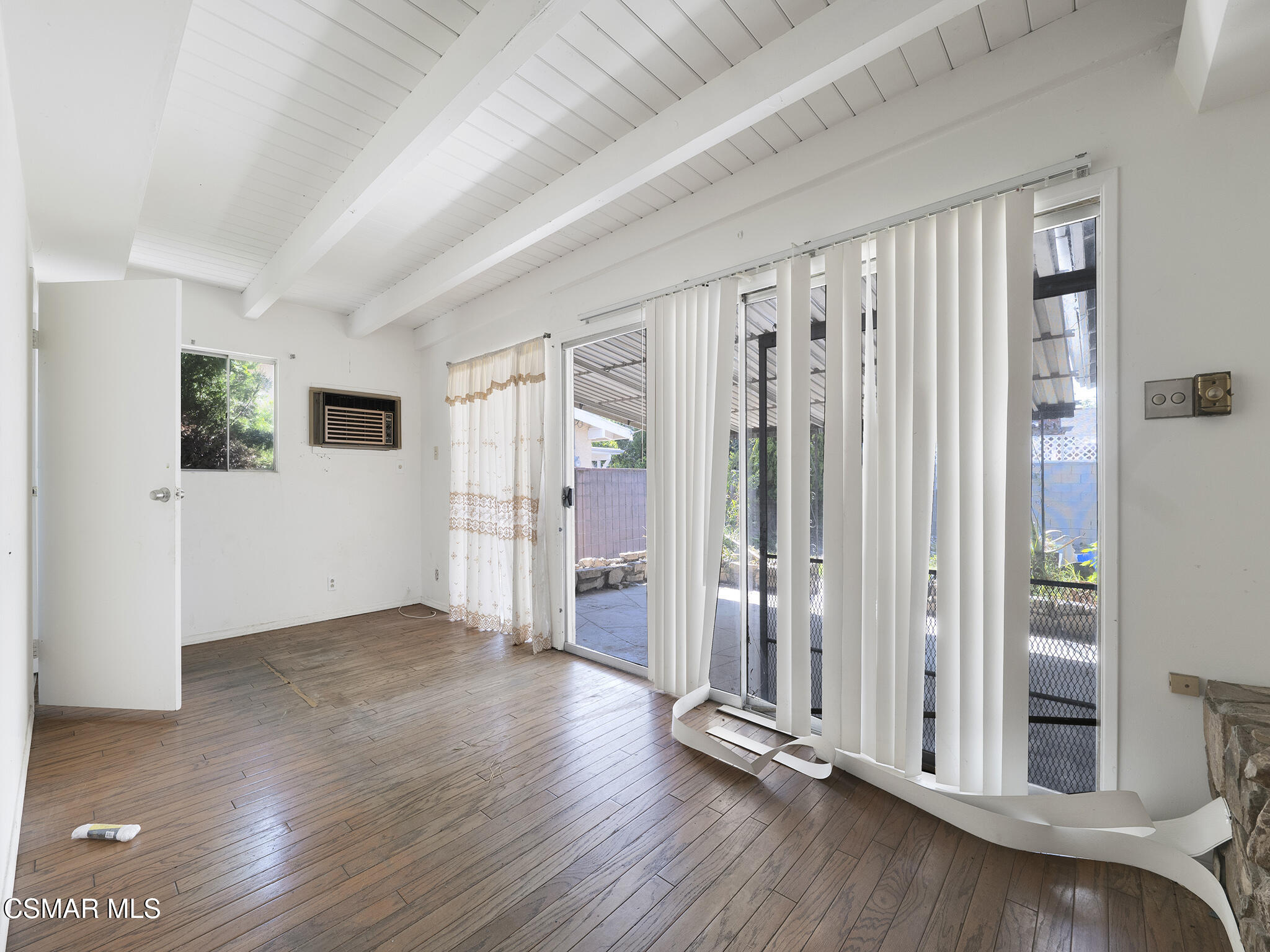 13500 Strathern Street