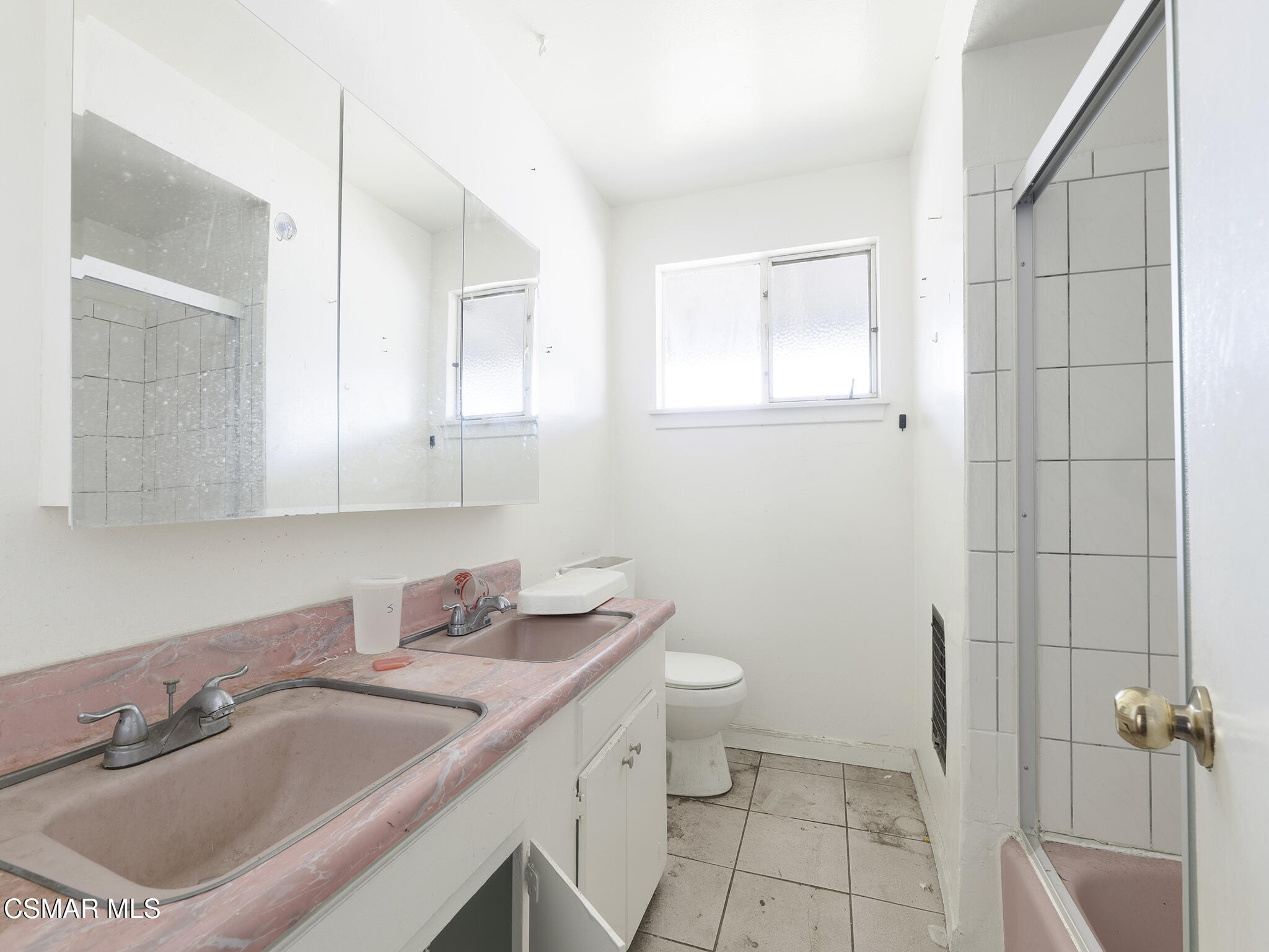 13500 Strathern Street