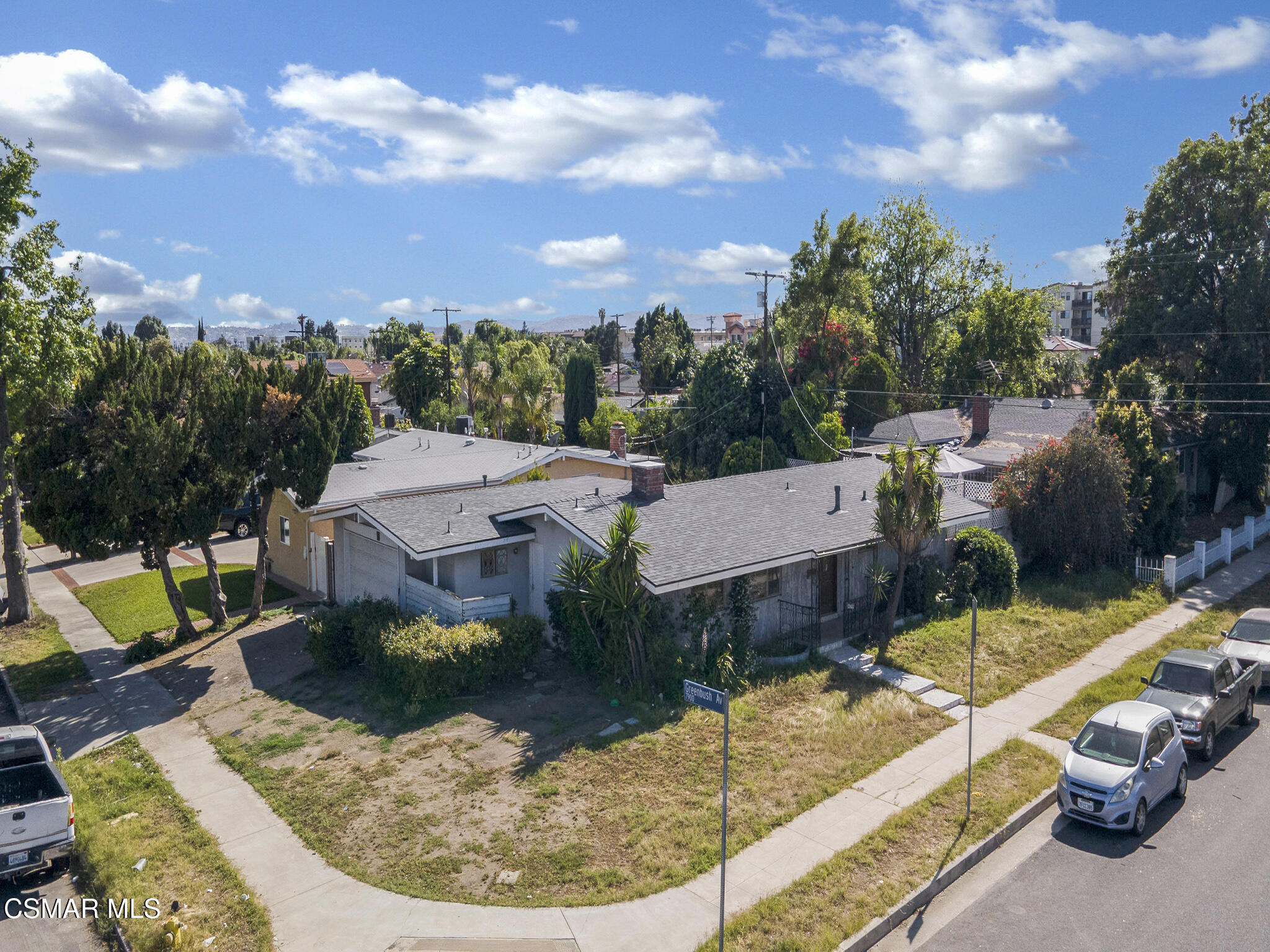 13500 Strathern Street