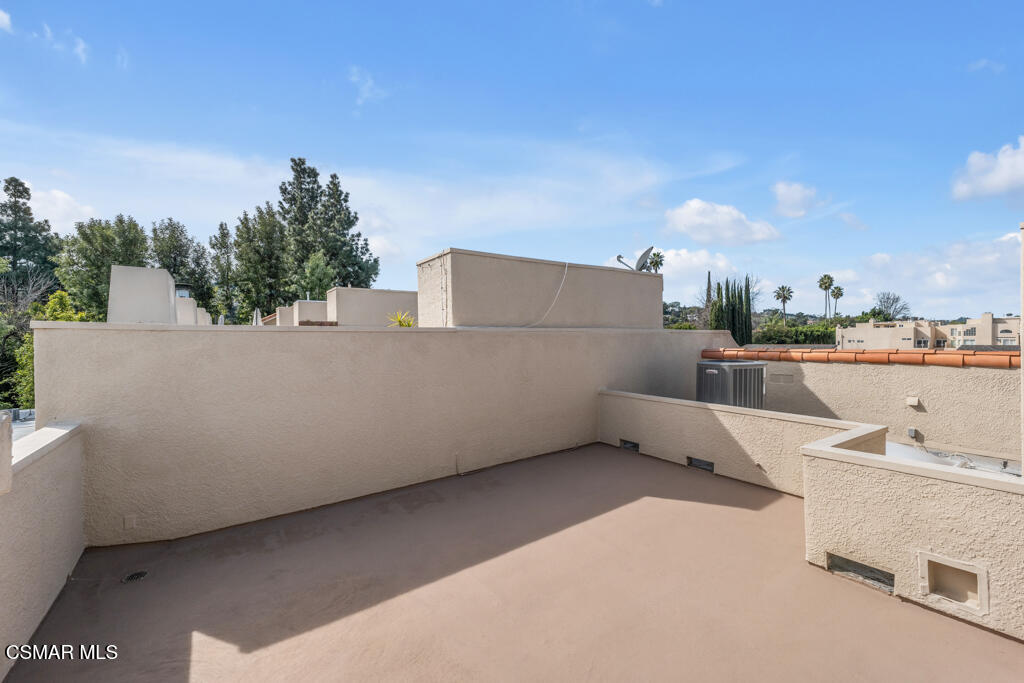 14234 Dickens Street, 3