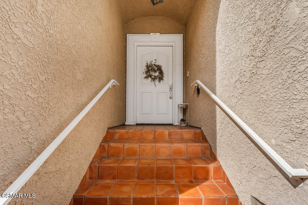 14234 Dickens Street, 3