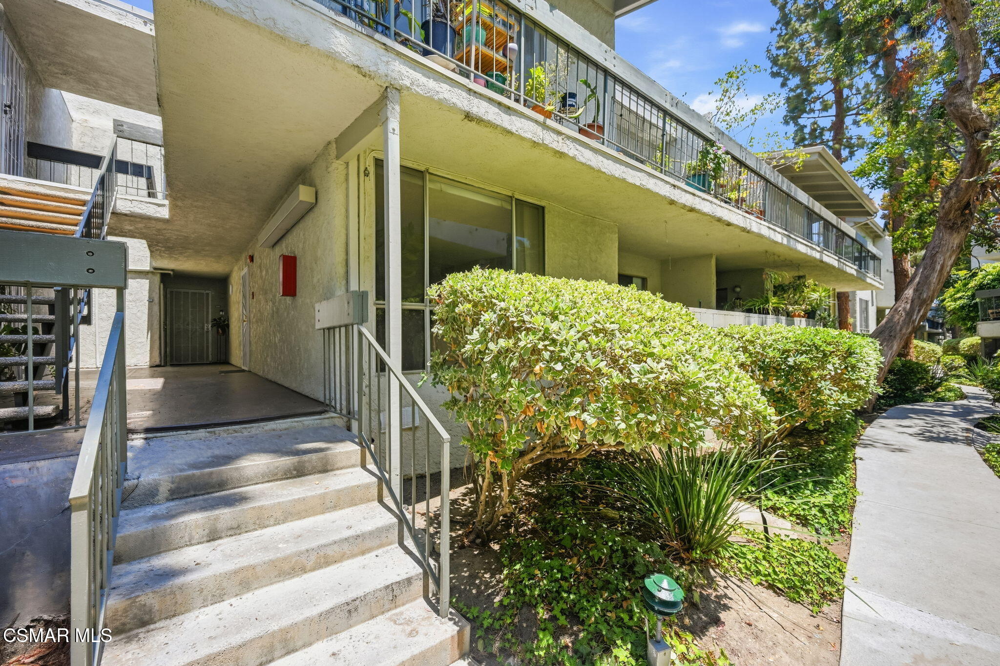 4900 Overland Avenue, 167