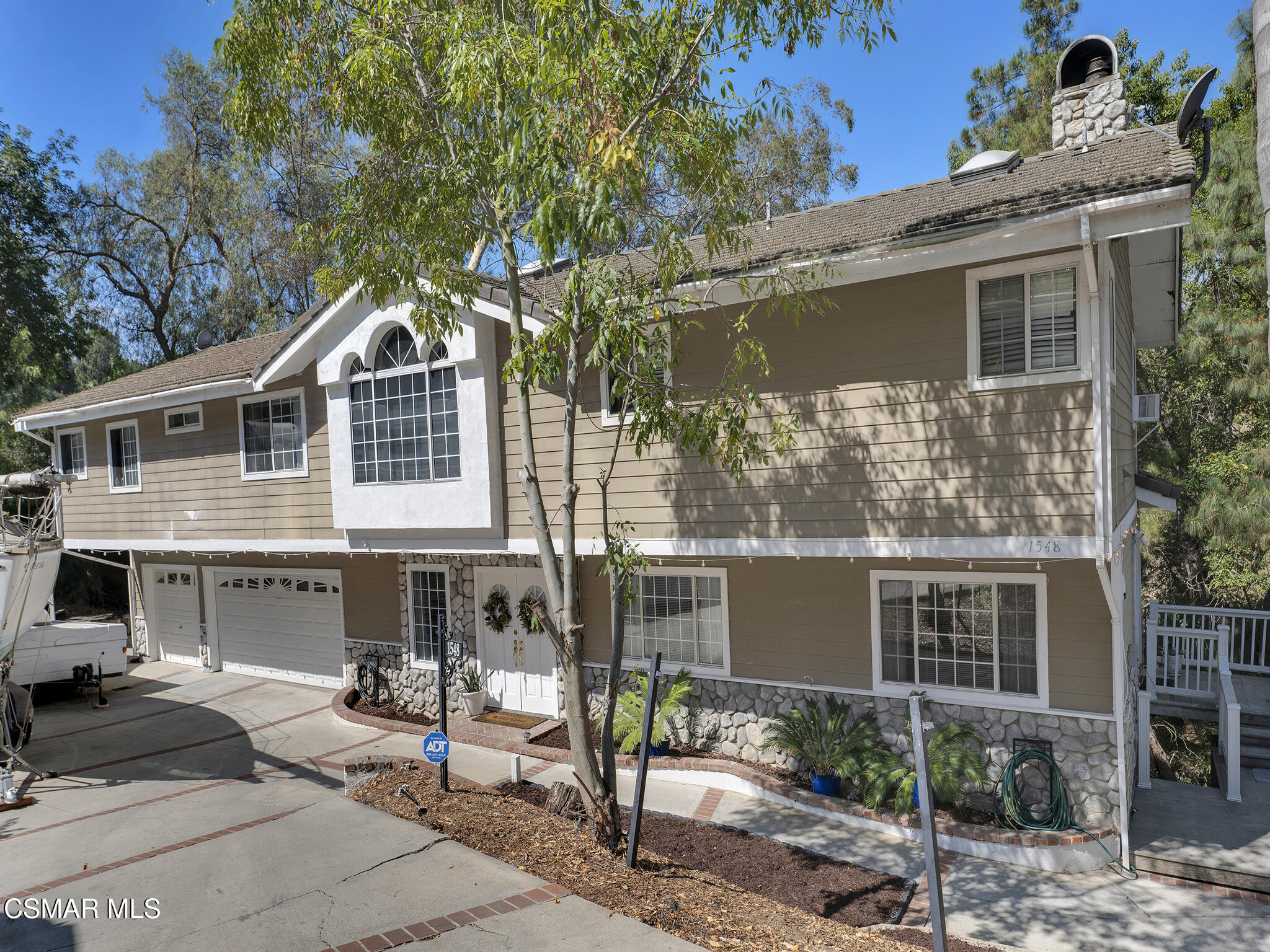 1548 Le Flore Drive