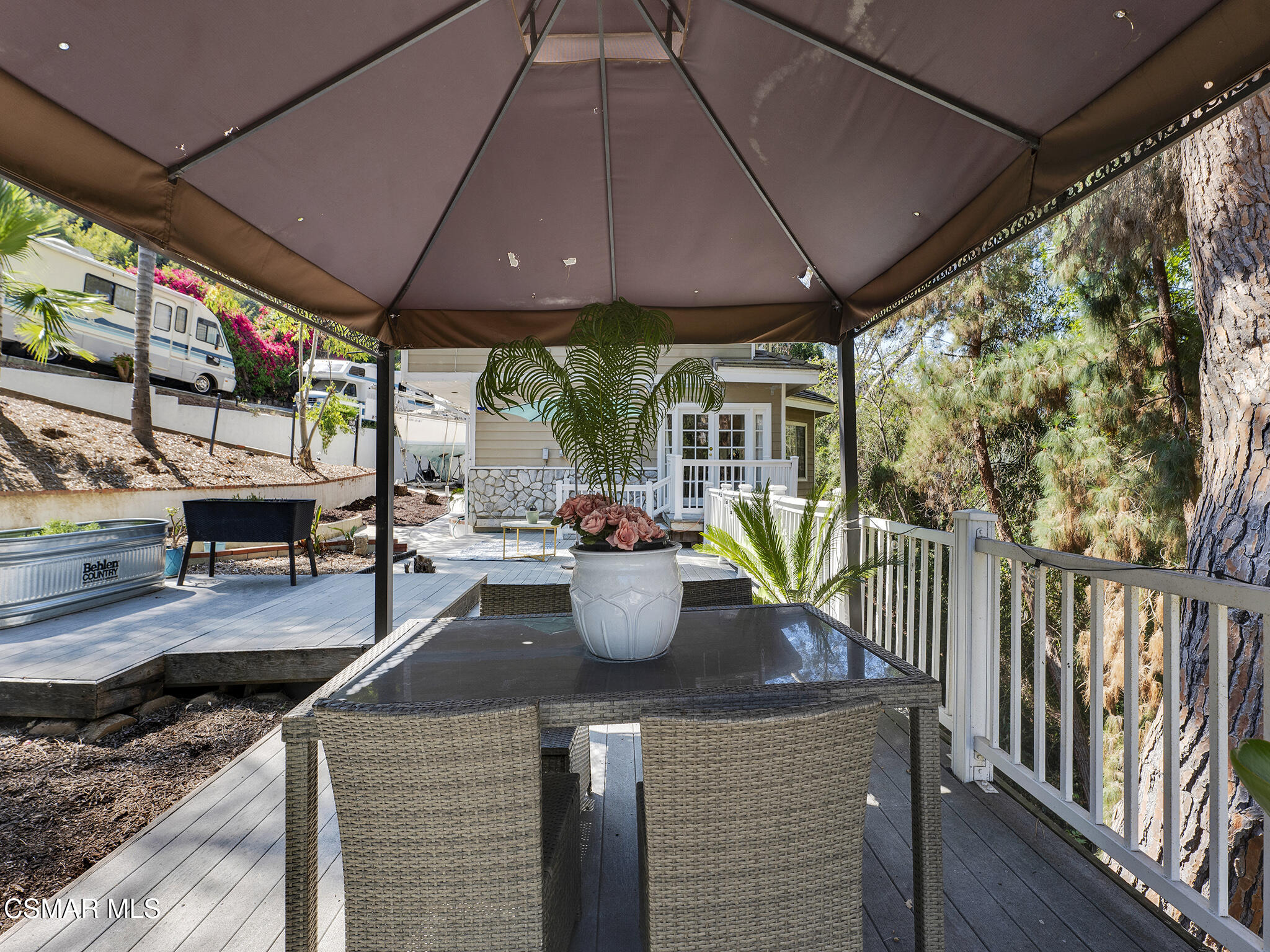 1548 Le Flore Drive