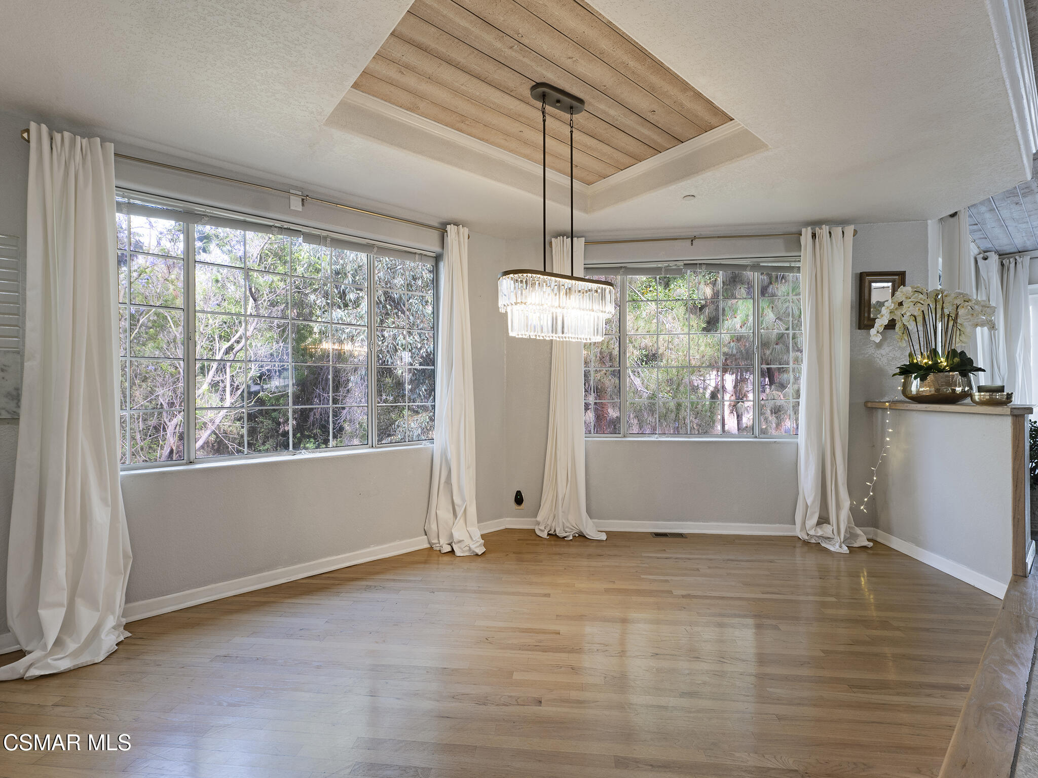 1548 Le Flore Drive