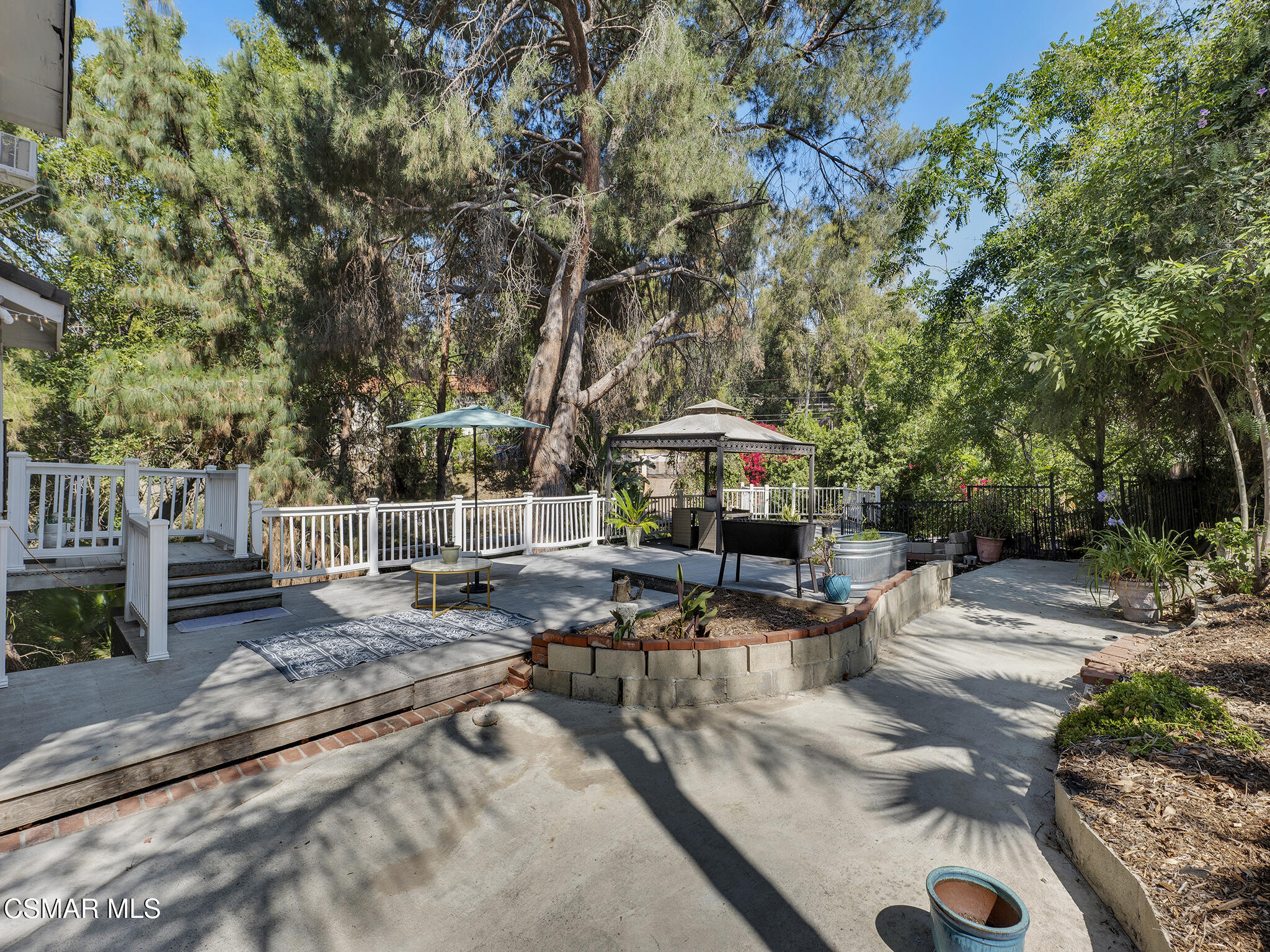 1548 Le Flore Drive