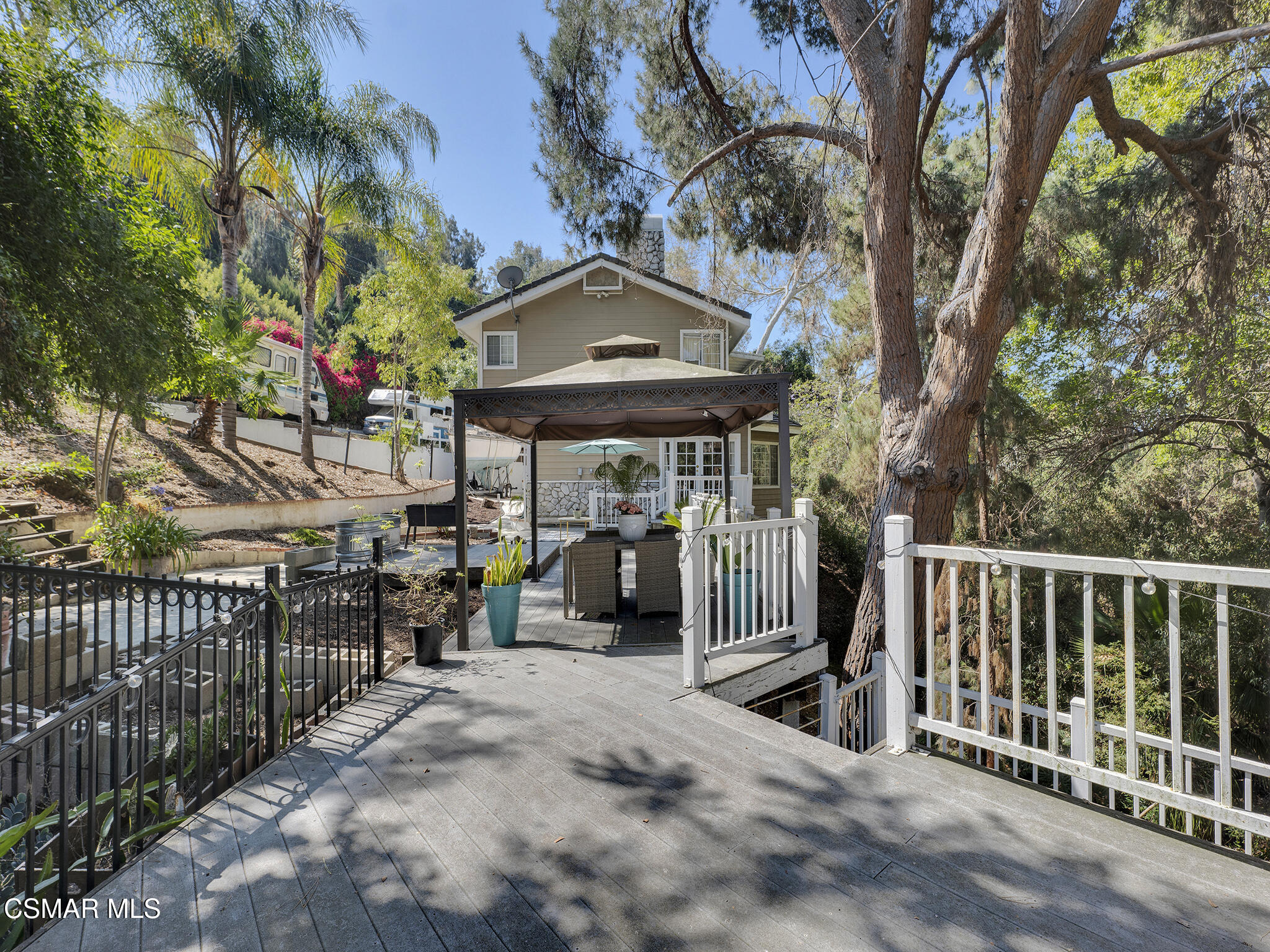 1548 Le Flore Drive