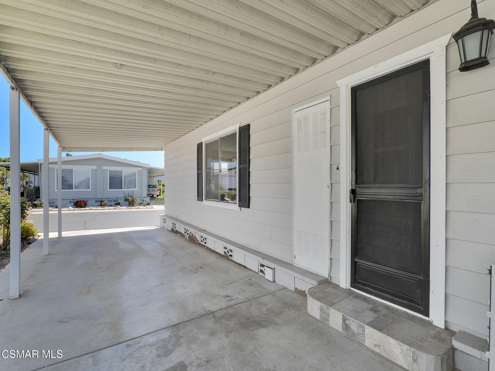 92 Poinsettia Gardens Drive