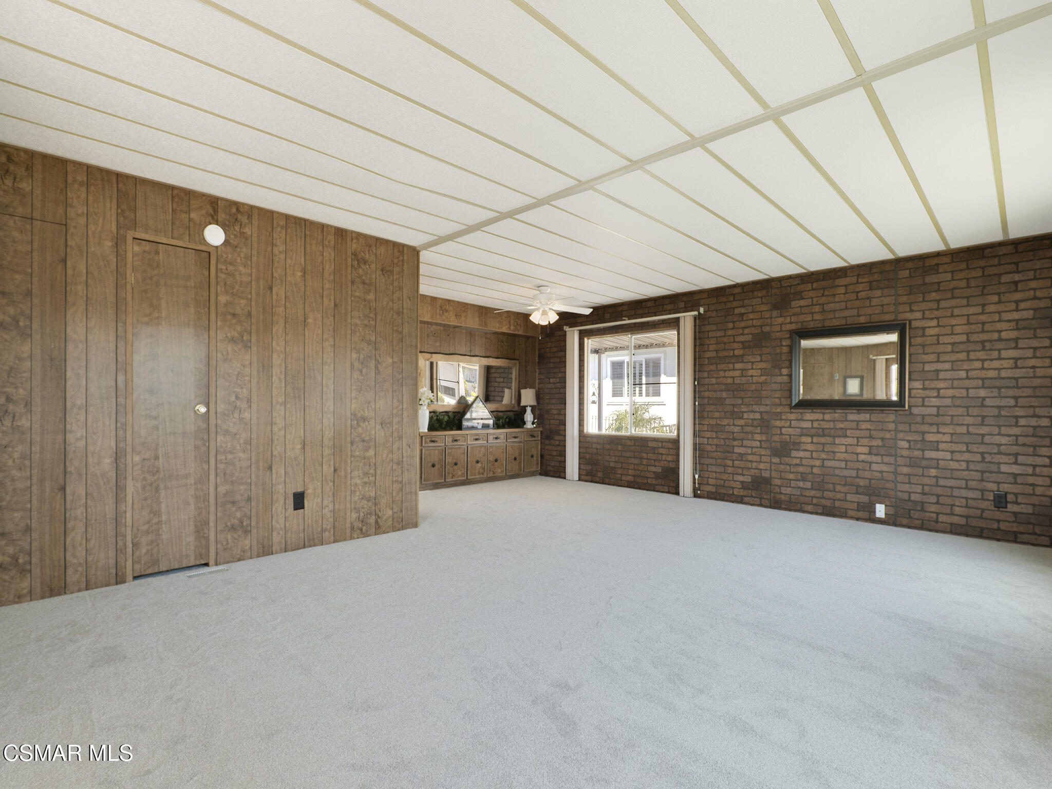 92 Poinsettia Gardens Drive