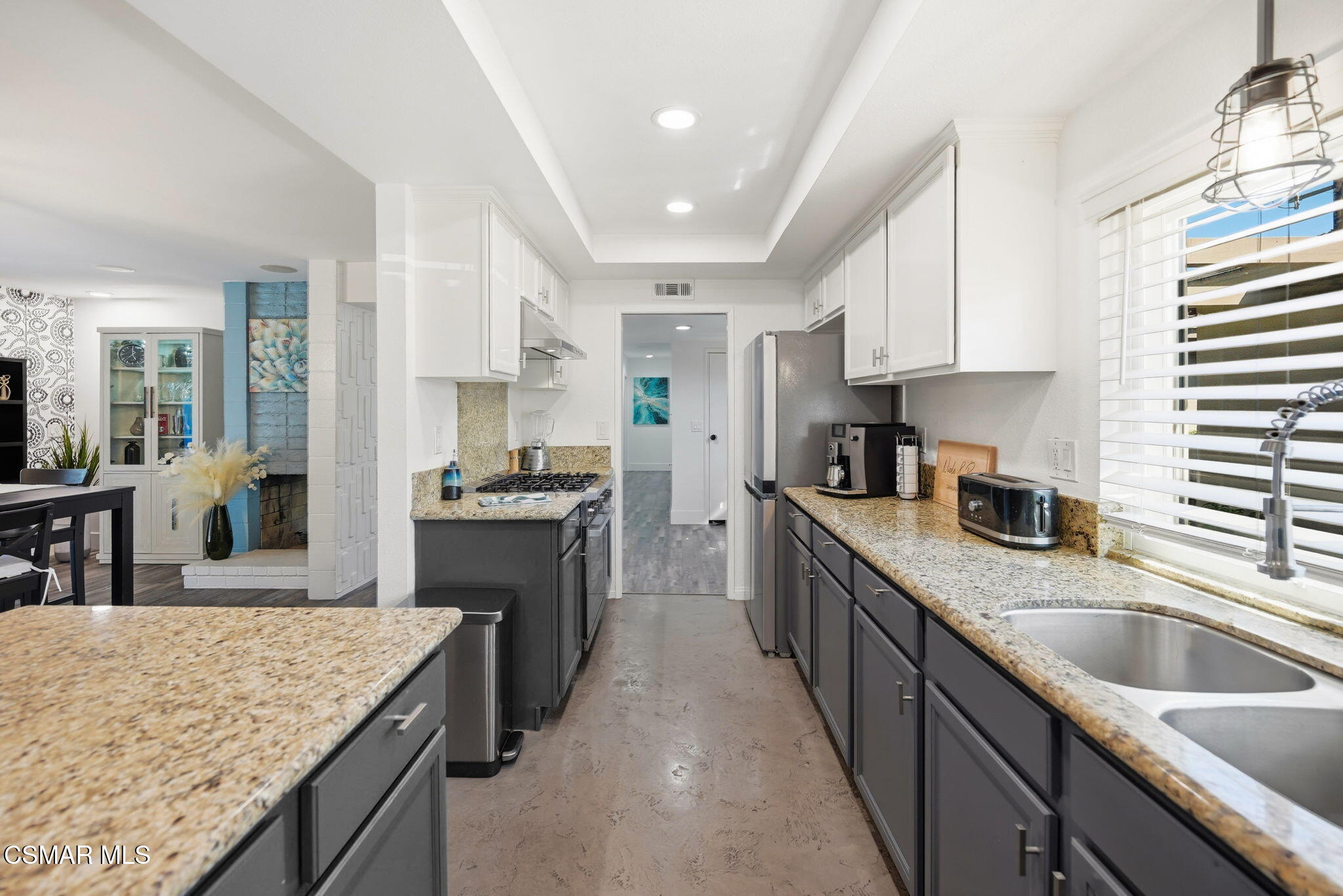 852 Verna Avenue