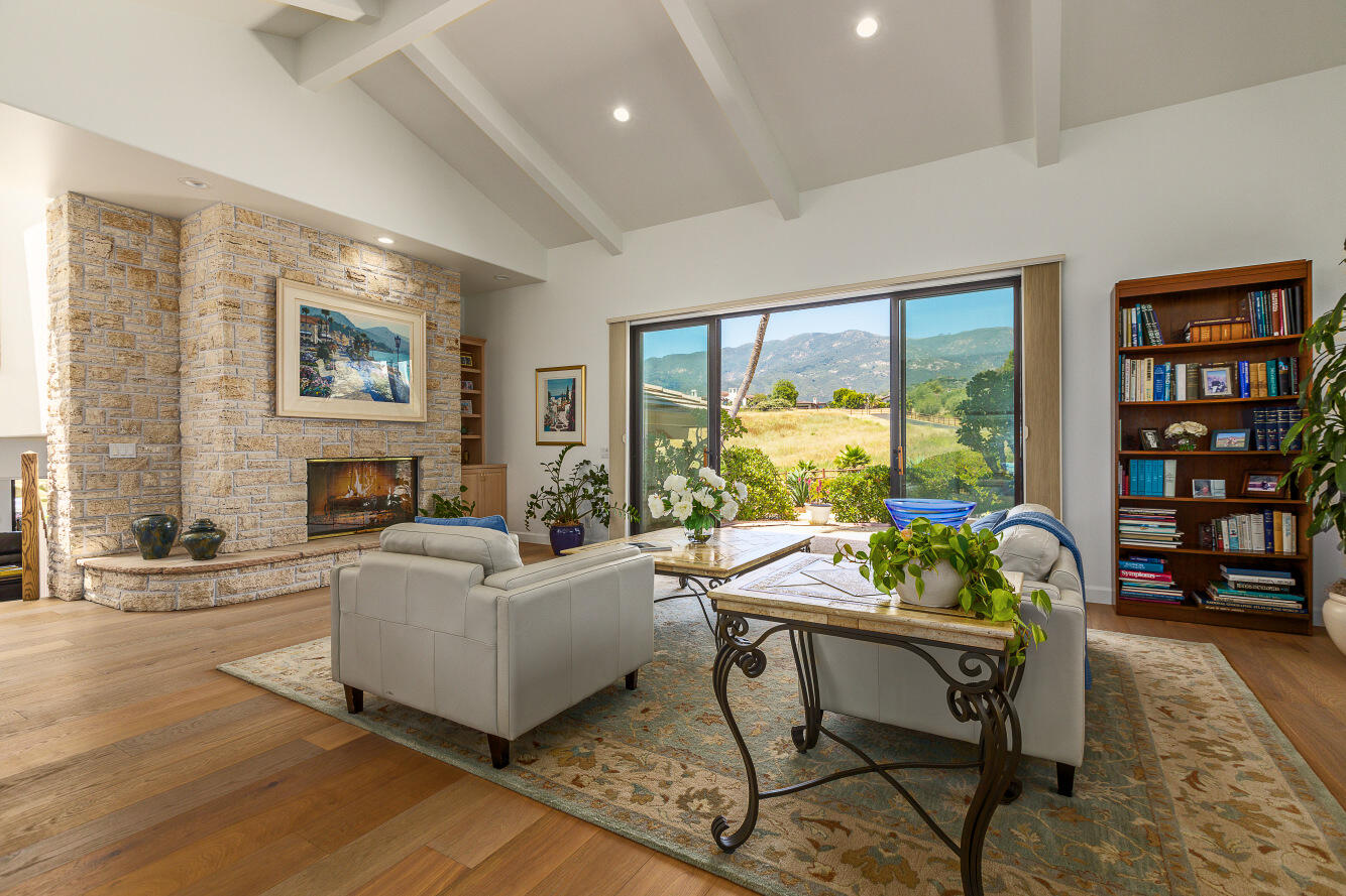 1361 La Riata Lane