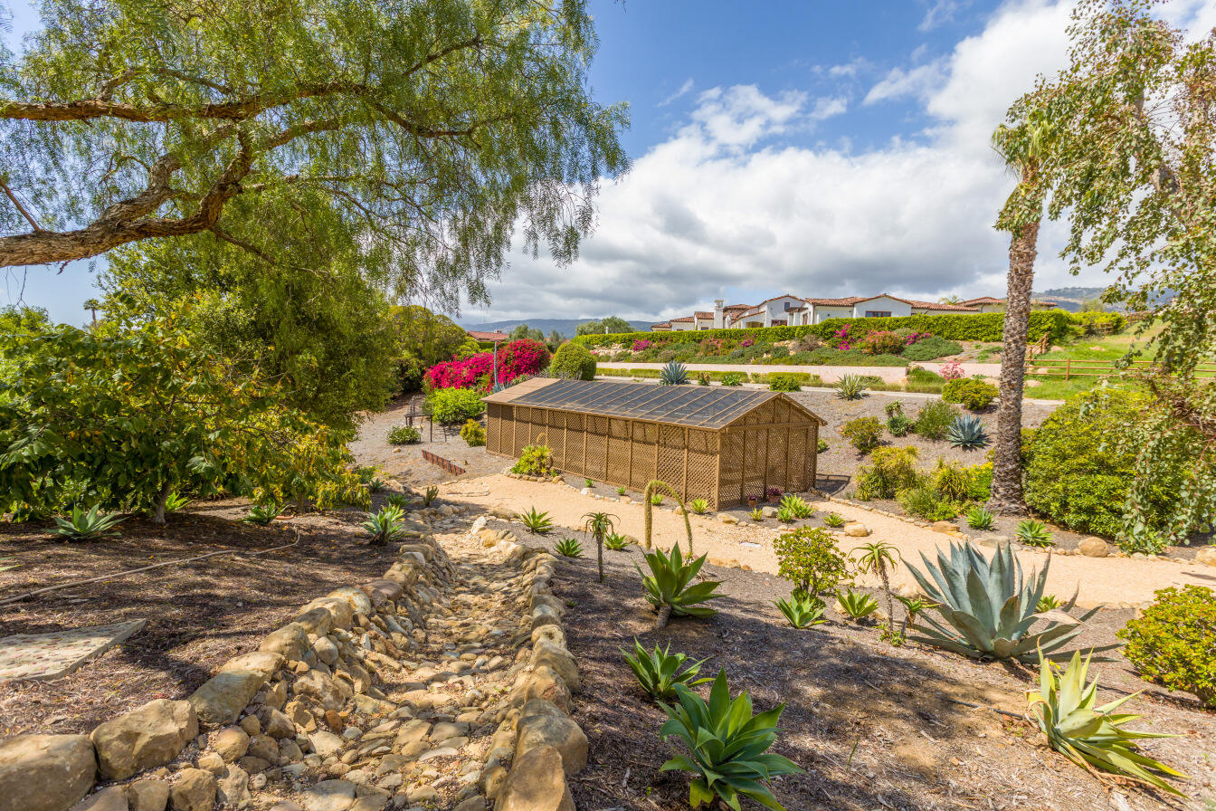 1361 La Riata Lane