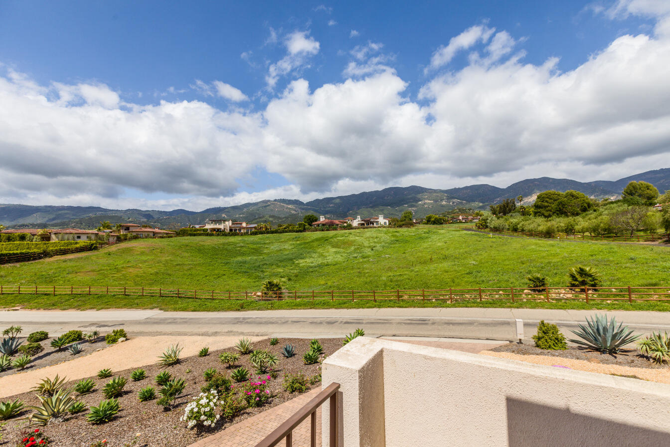 1361 La Riata Lane