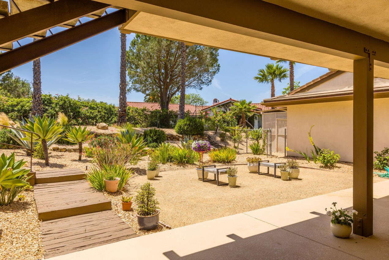 1361 La Riata Lane
