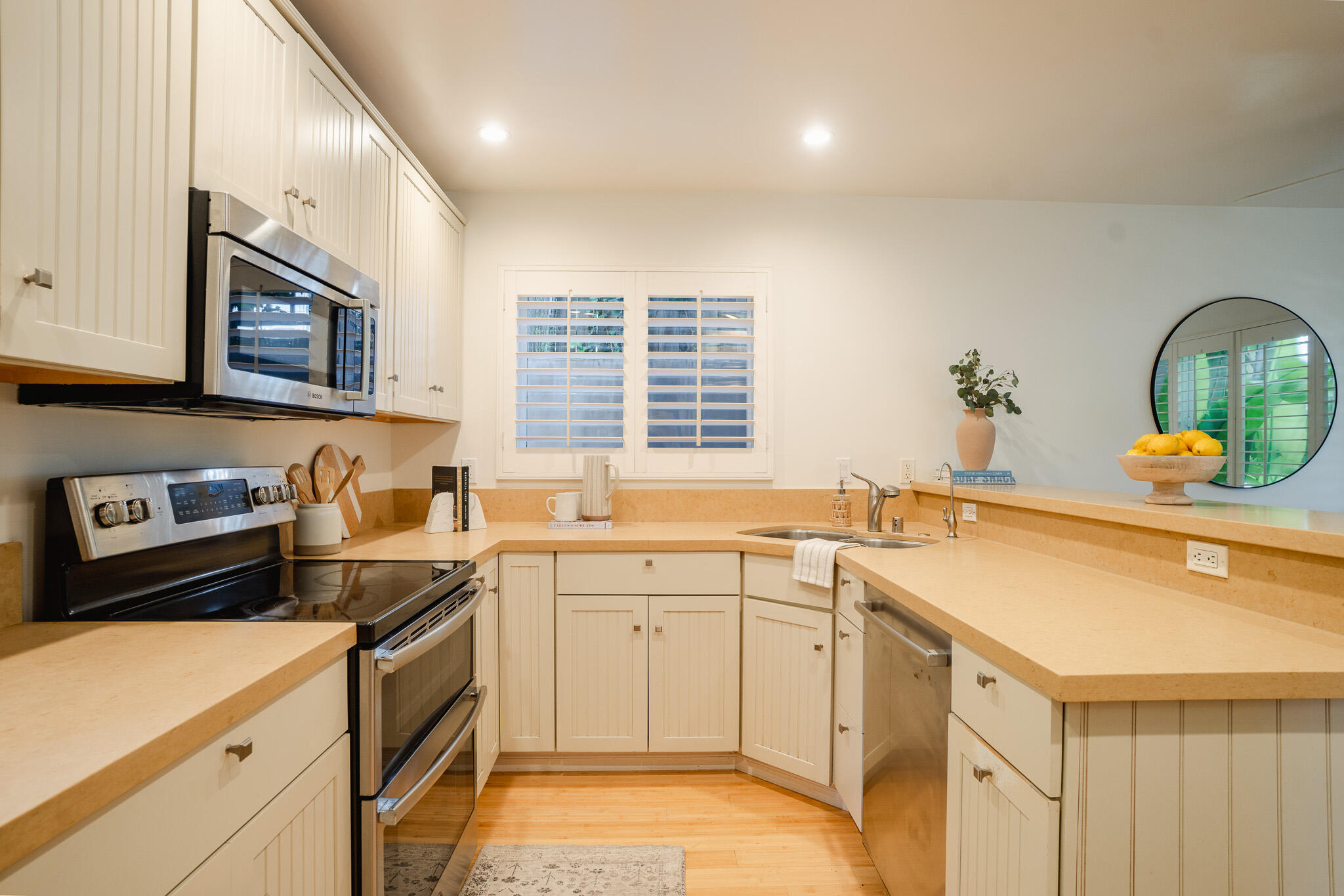 2128 Red Rose Way