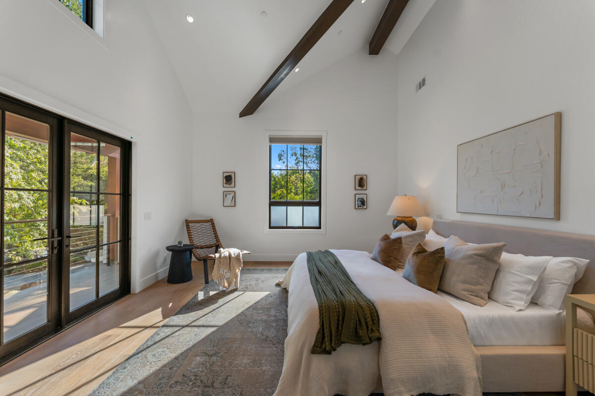 2243 Las Canoas Road