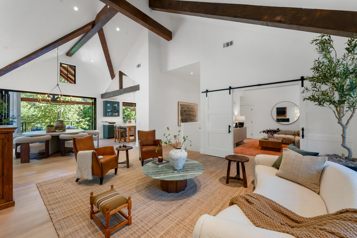 2243 Las Canoas Road