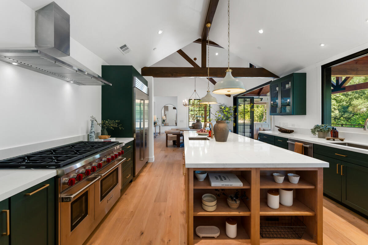 2243 Las Canoas Road
