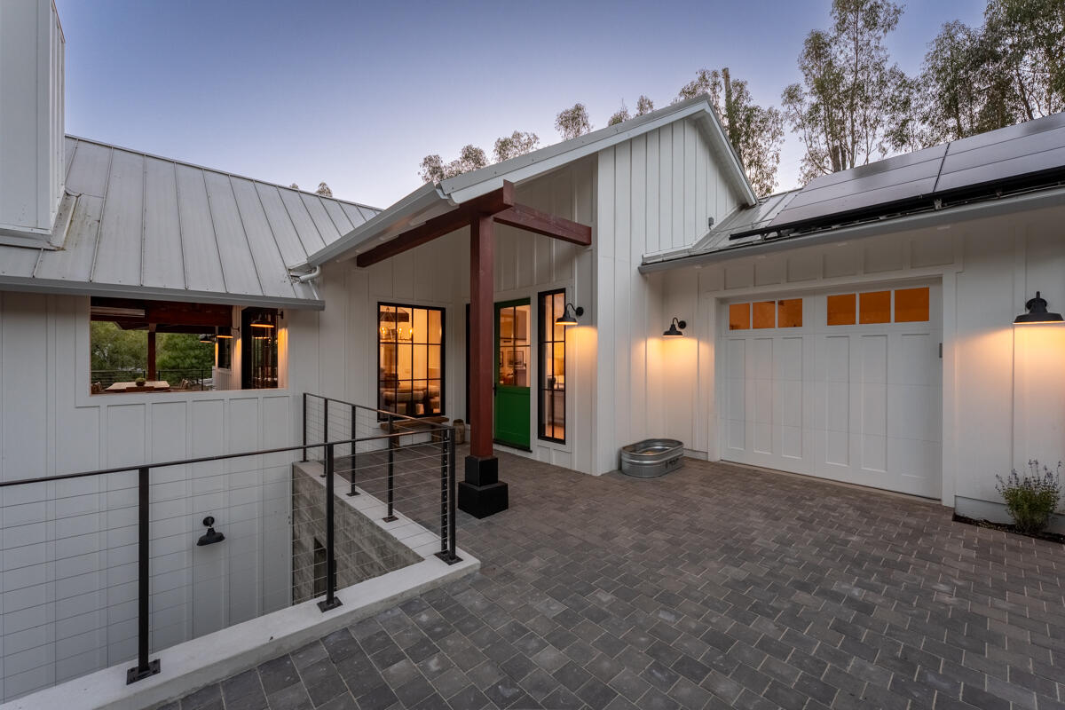 2243 Las Canoas Road