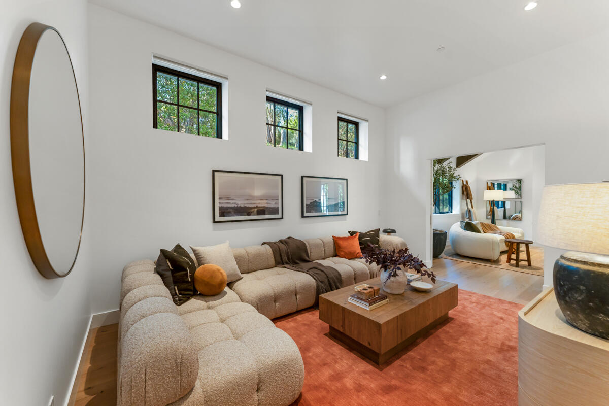 2243 Las Canoas Road