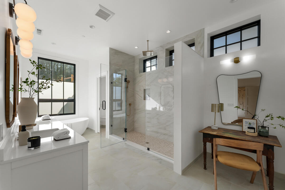 2243 Las Canoas Road