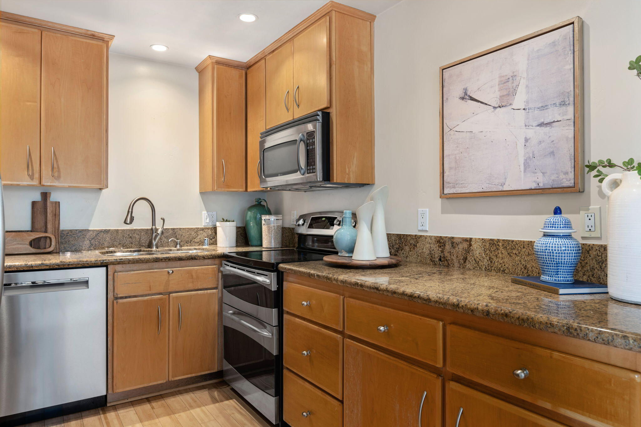 1701 Anacapa Street Unit 20