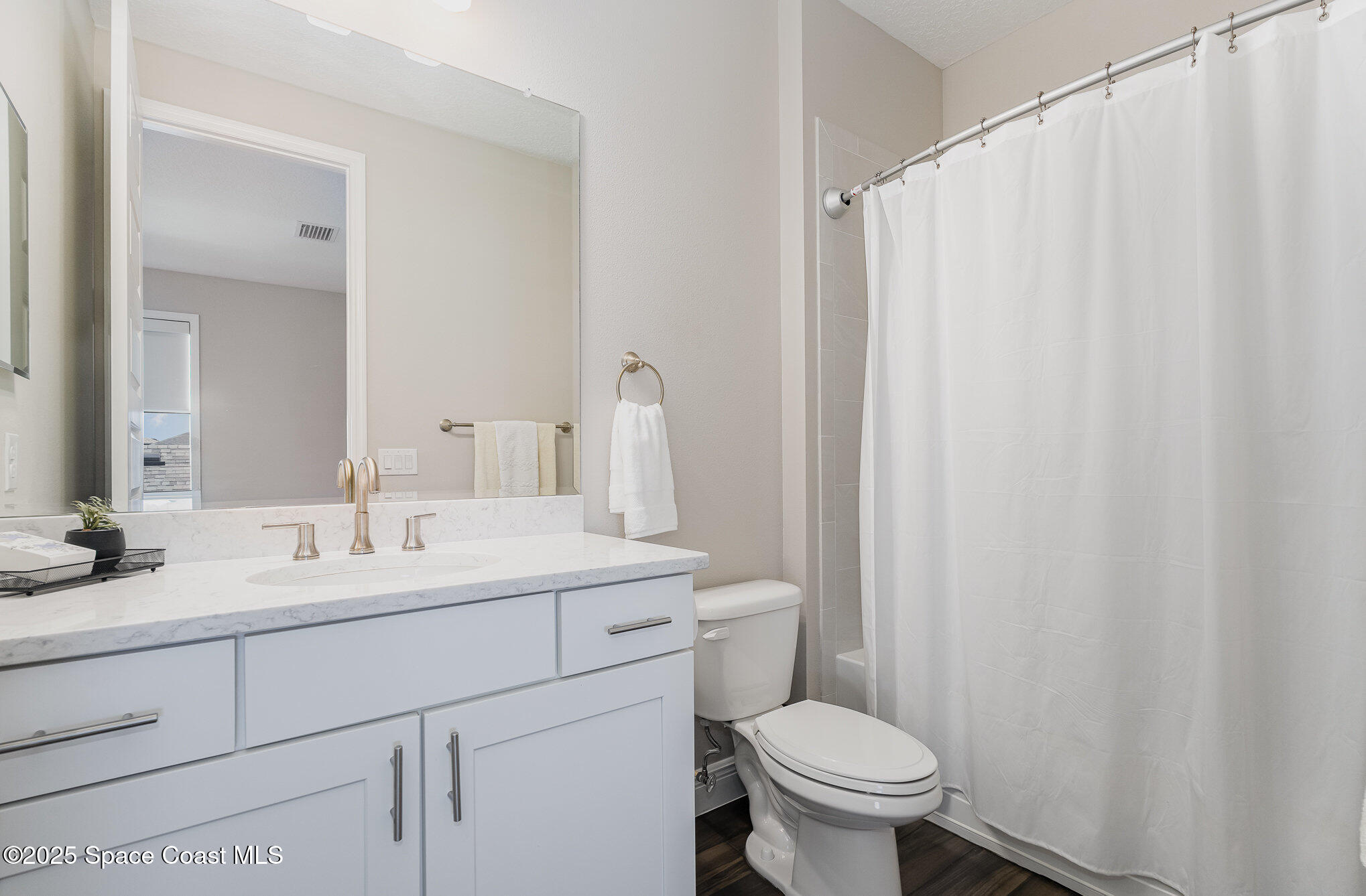 7690 Kerrington Drive