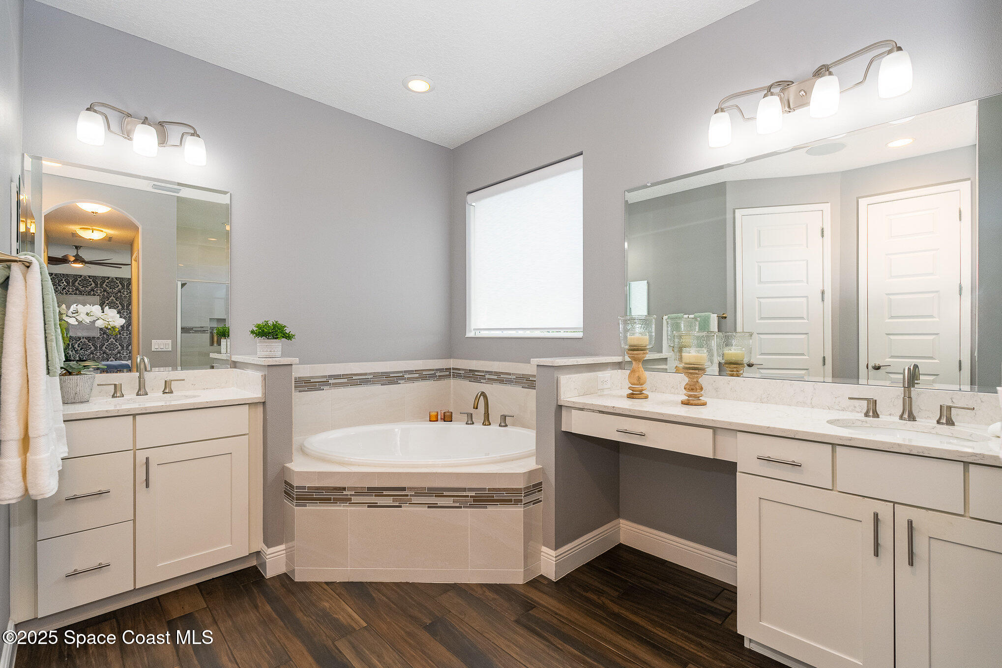 7690 Kerrington Drive