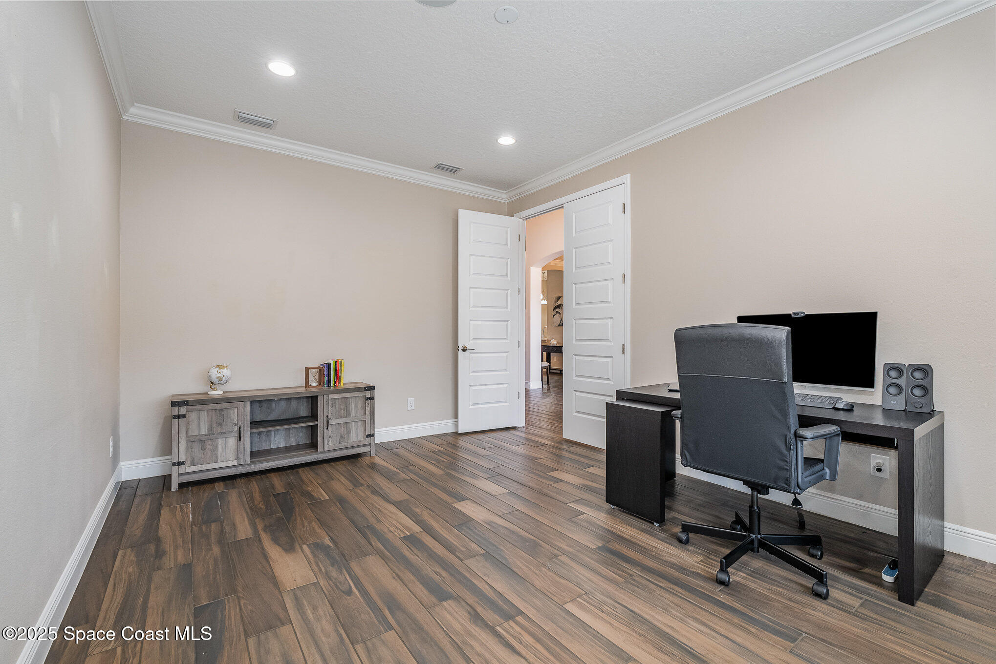 7690 Kerrington Drive