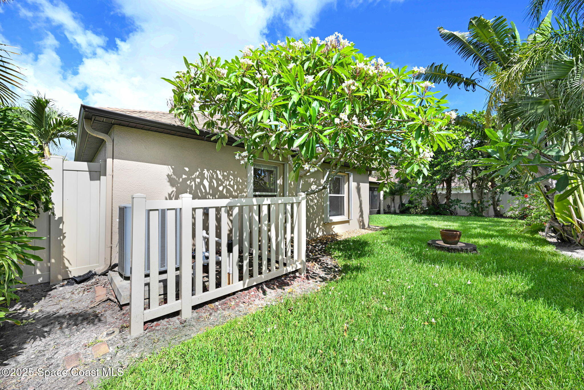 1135 Egret Lake Way