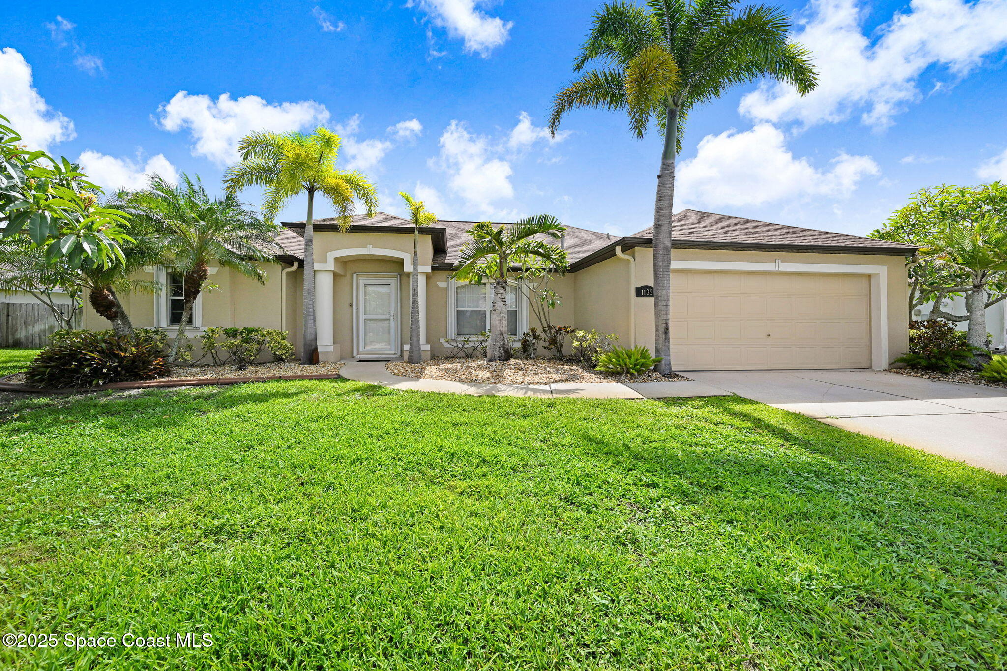 1135 Egret Lake Way
