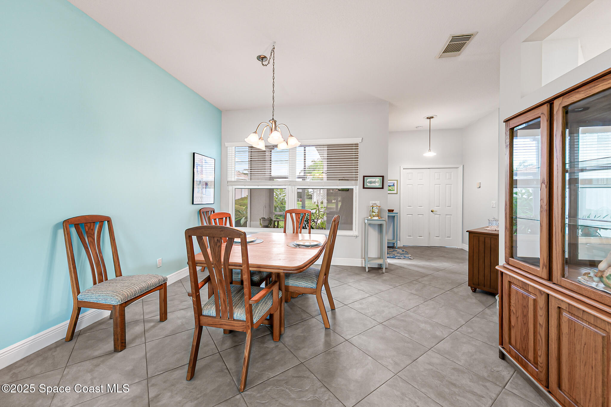 2596 Addington Circle