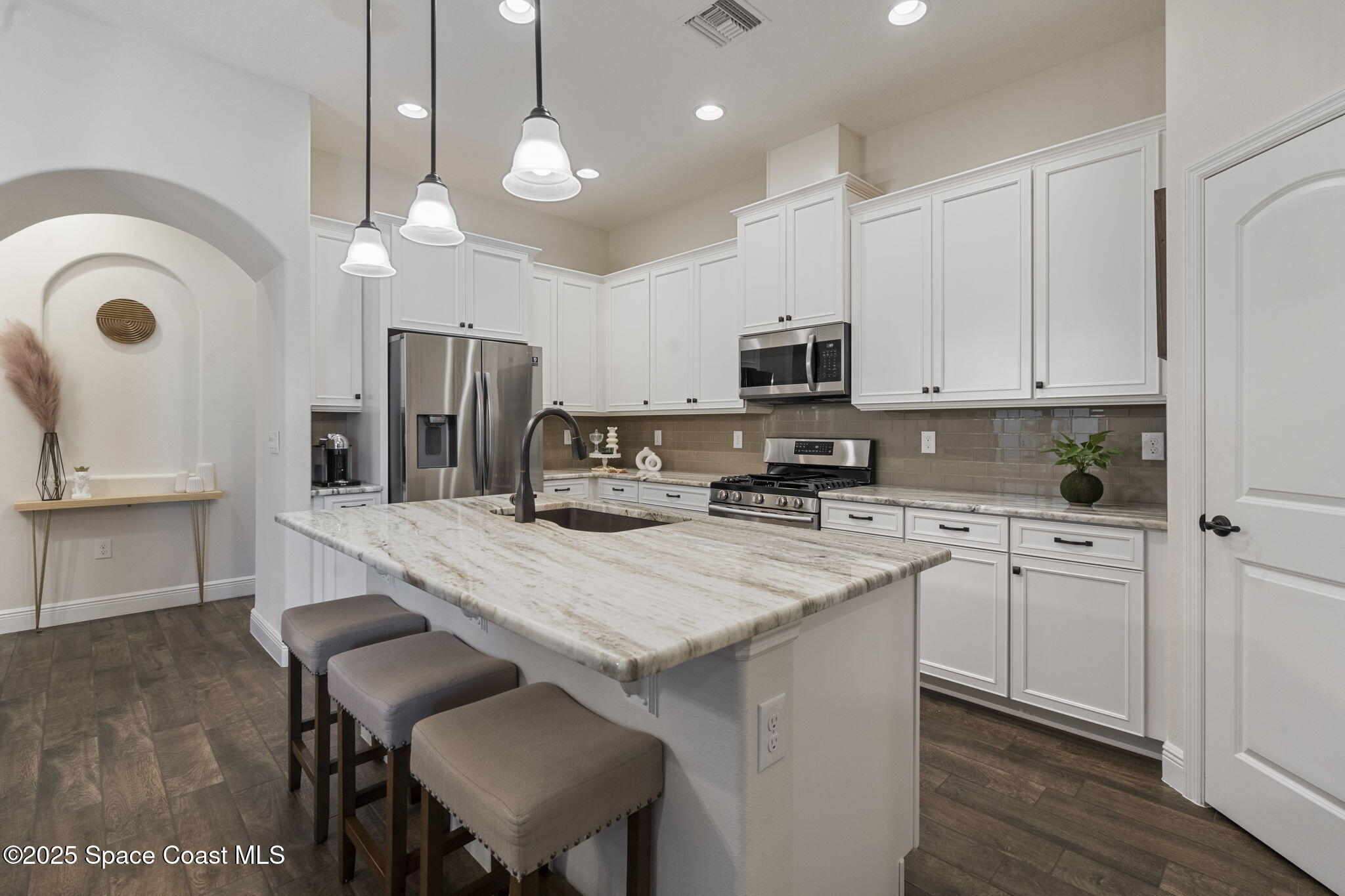 2225 Zuma Lane