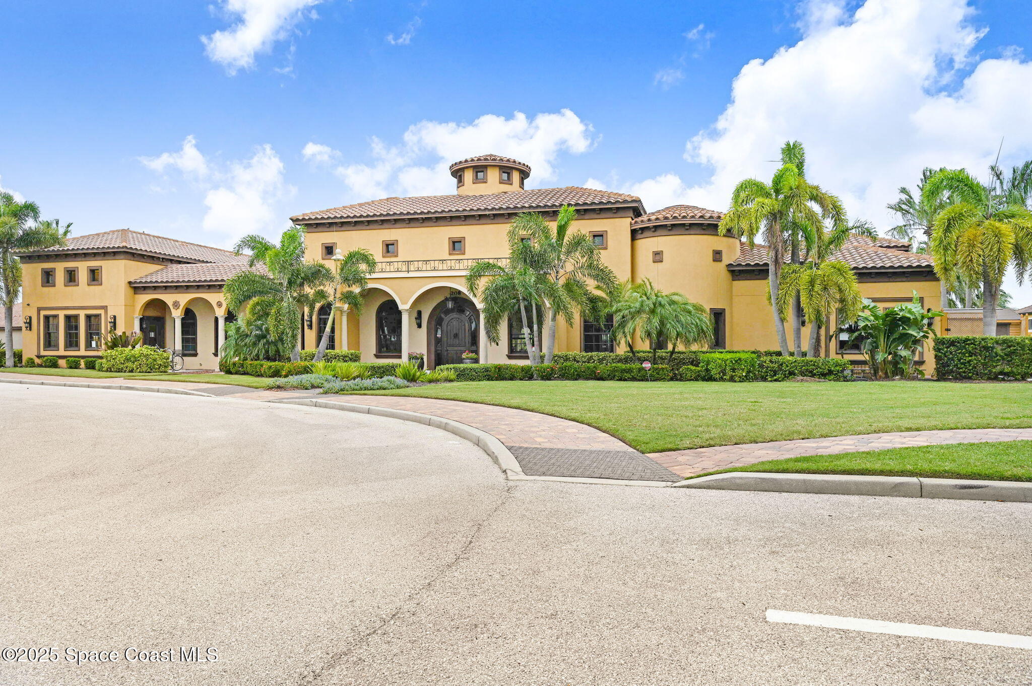 696 Palos Verde Drive