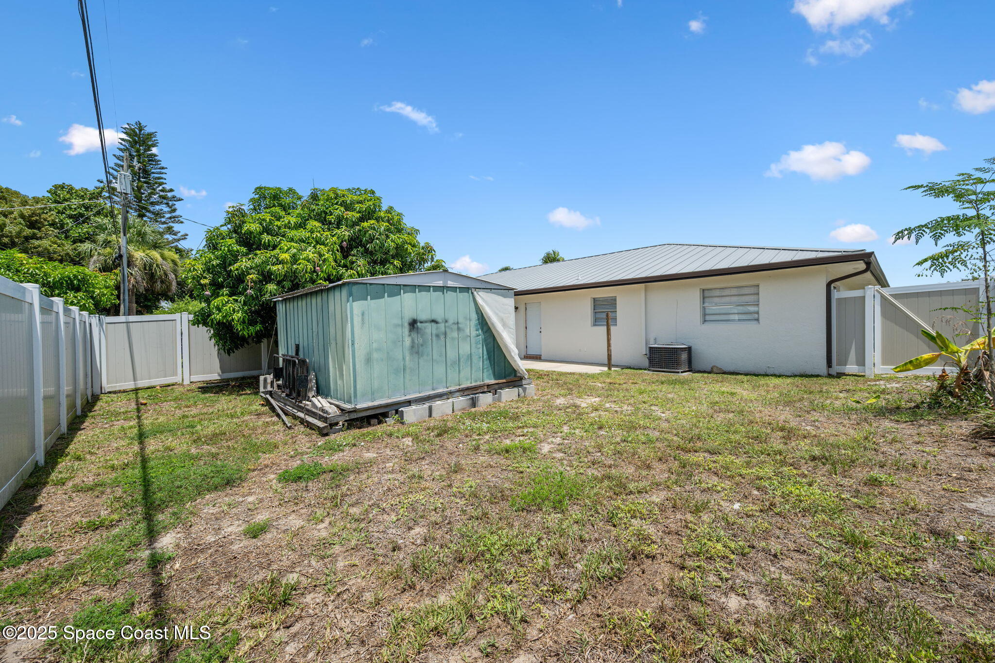 525/527 Wilson Avenue, Satellite Beach