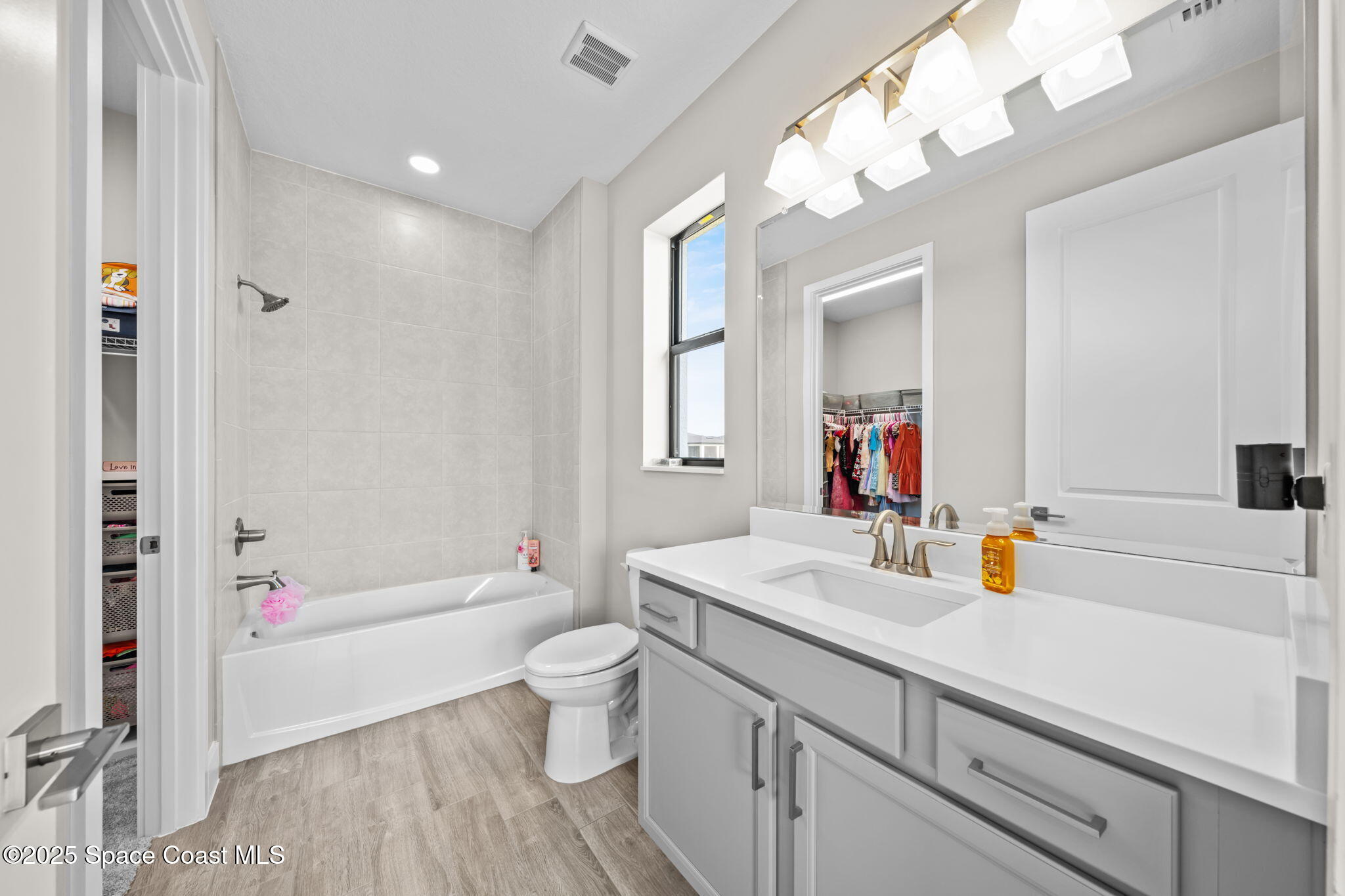 2846 Silverlefe Lane