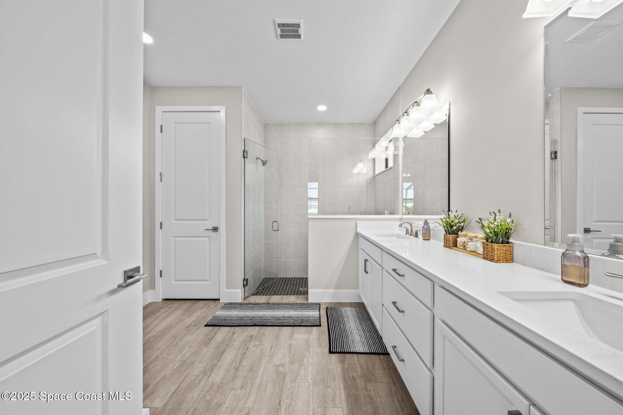 2846 Silverlefe Lane