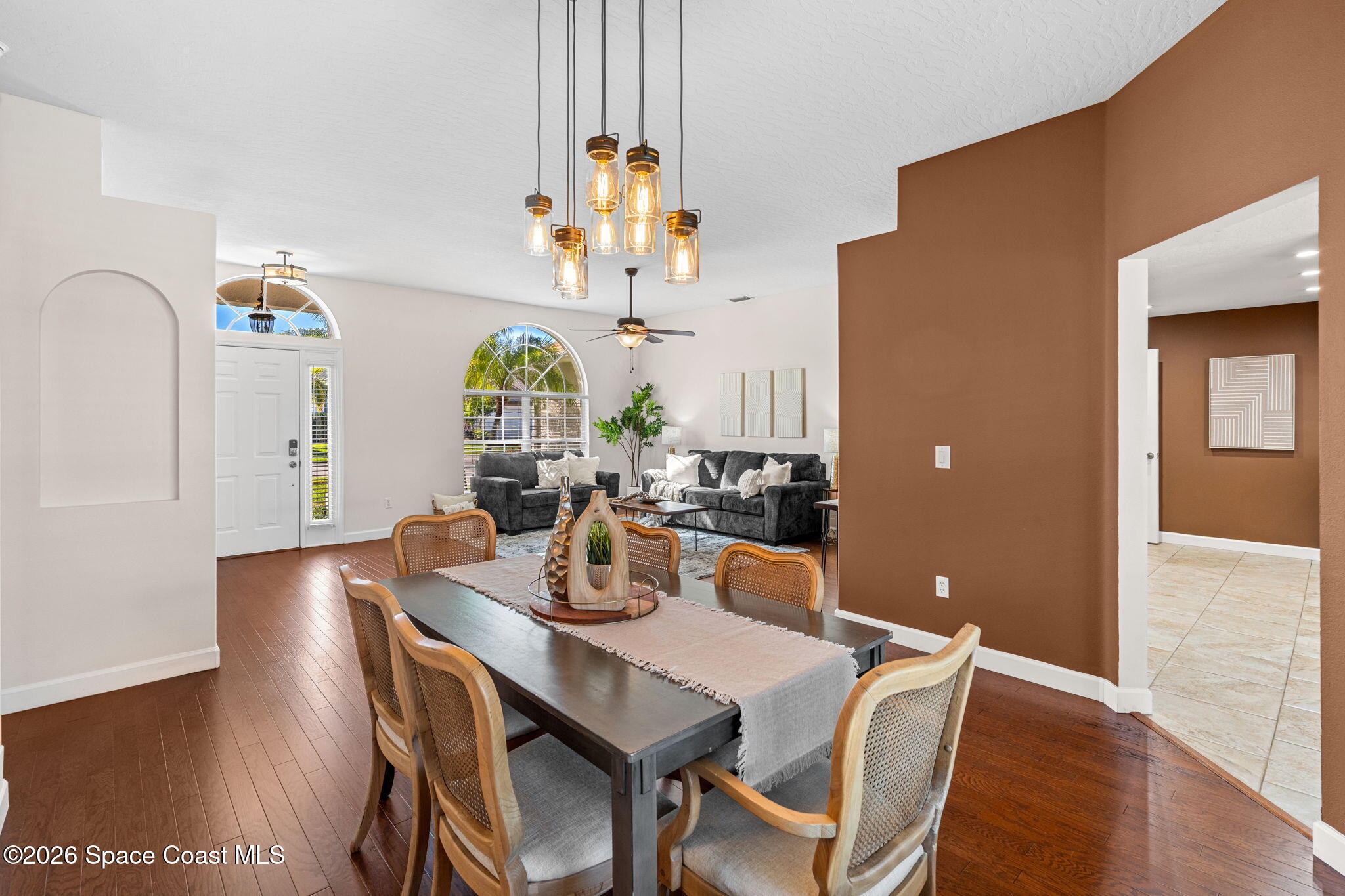 1010 Pelican Lane