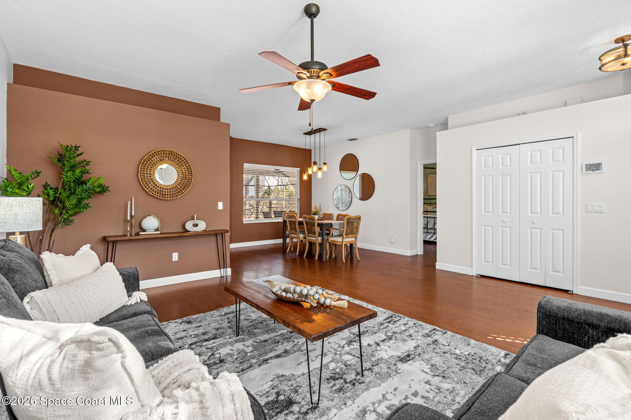 1010 Pelican Lane