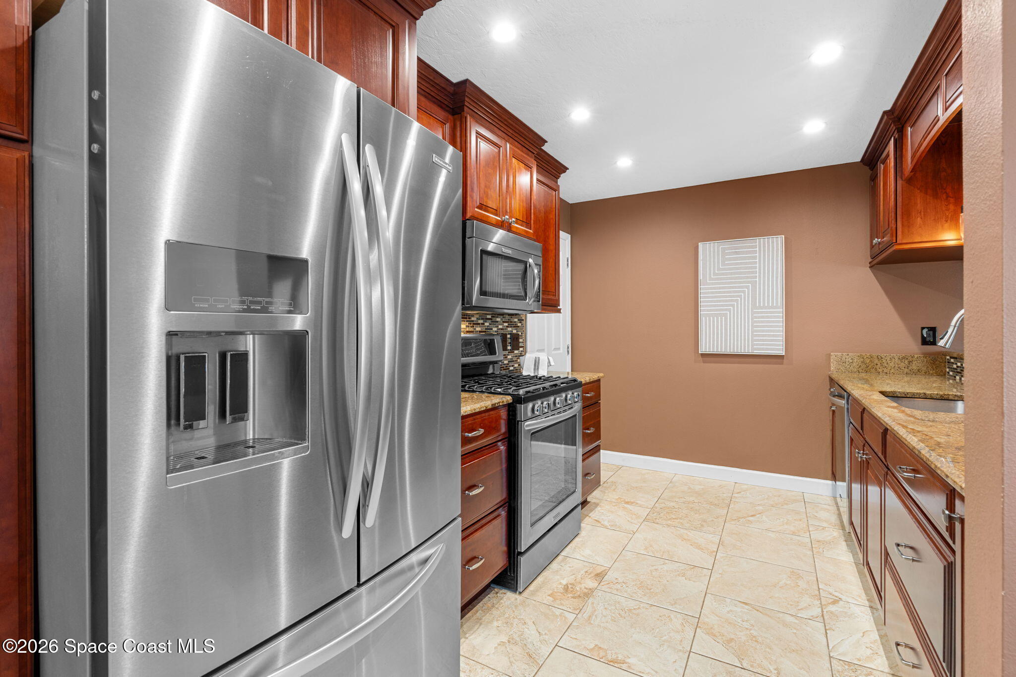 1010 Pelican Lane
