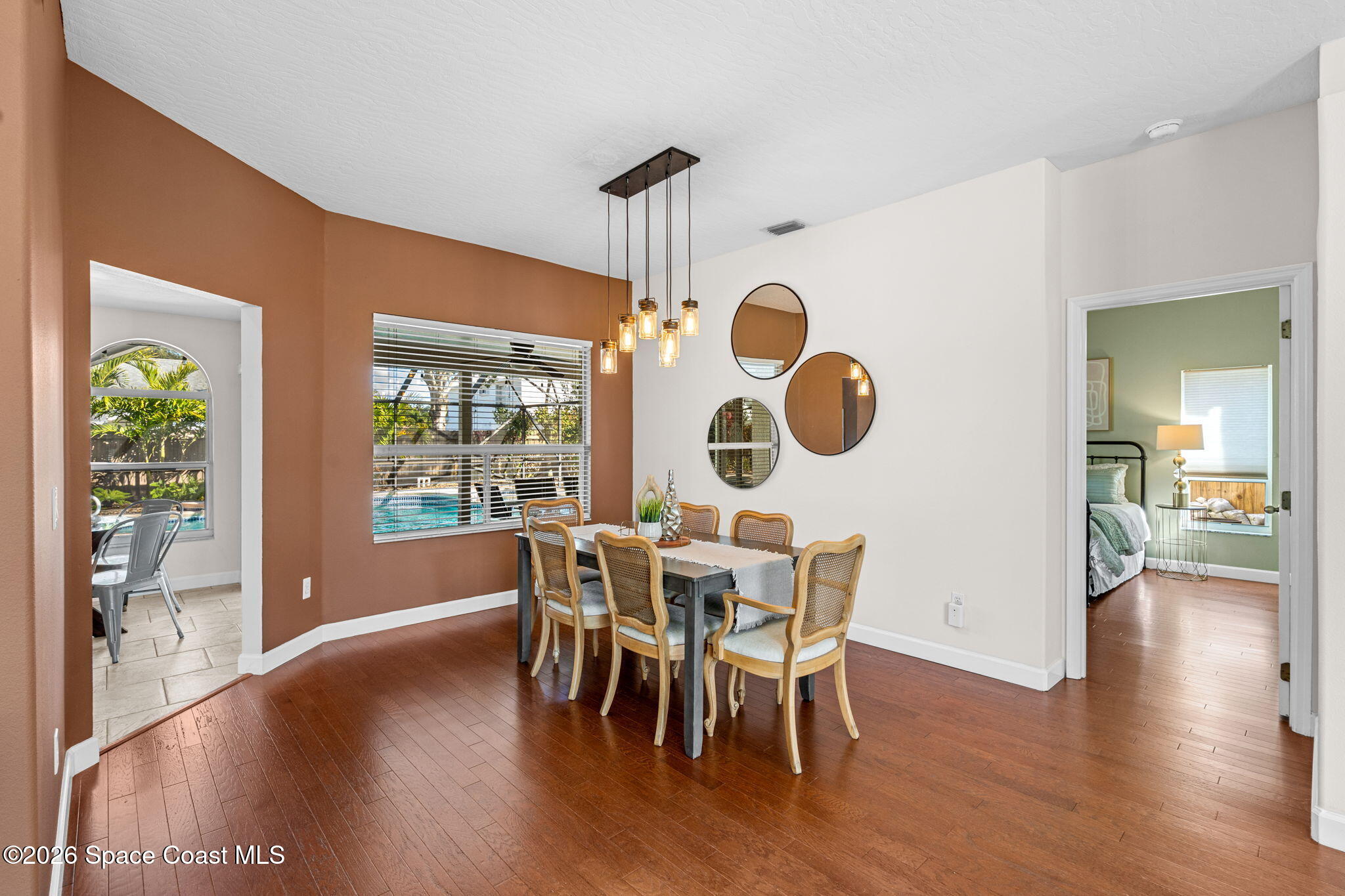 1010 Pelican Lane