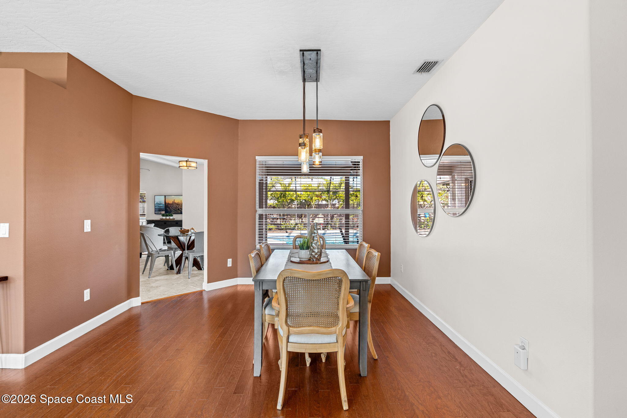 1010 Pelican Lane