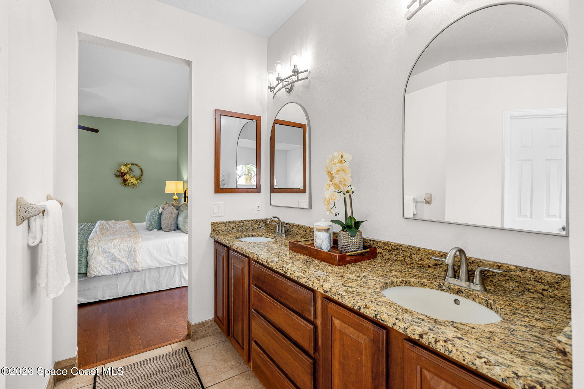 1010 Pelican Lane