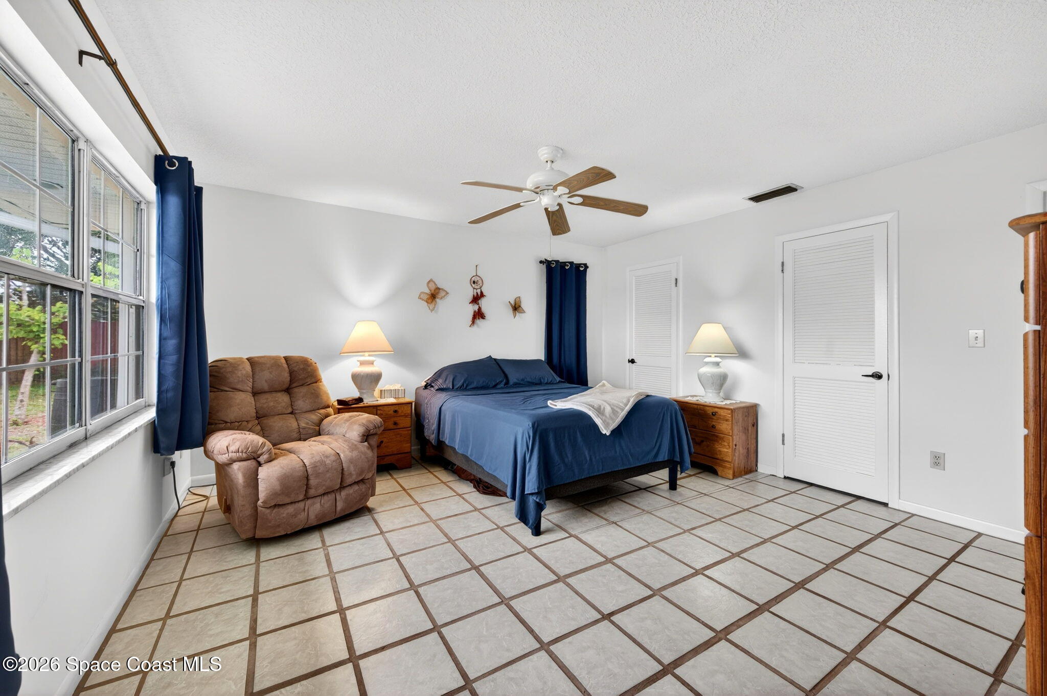 956 Waialae Circle NE