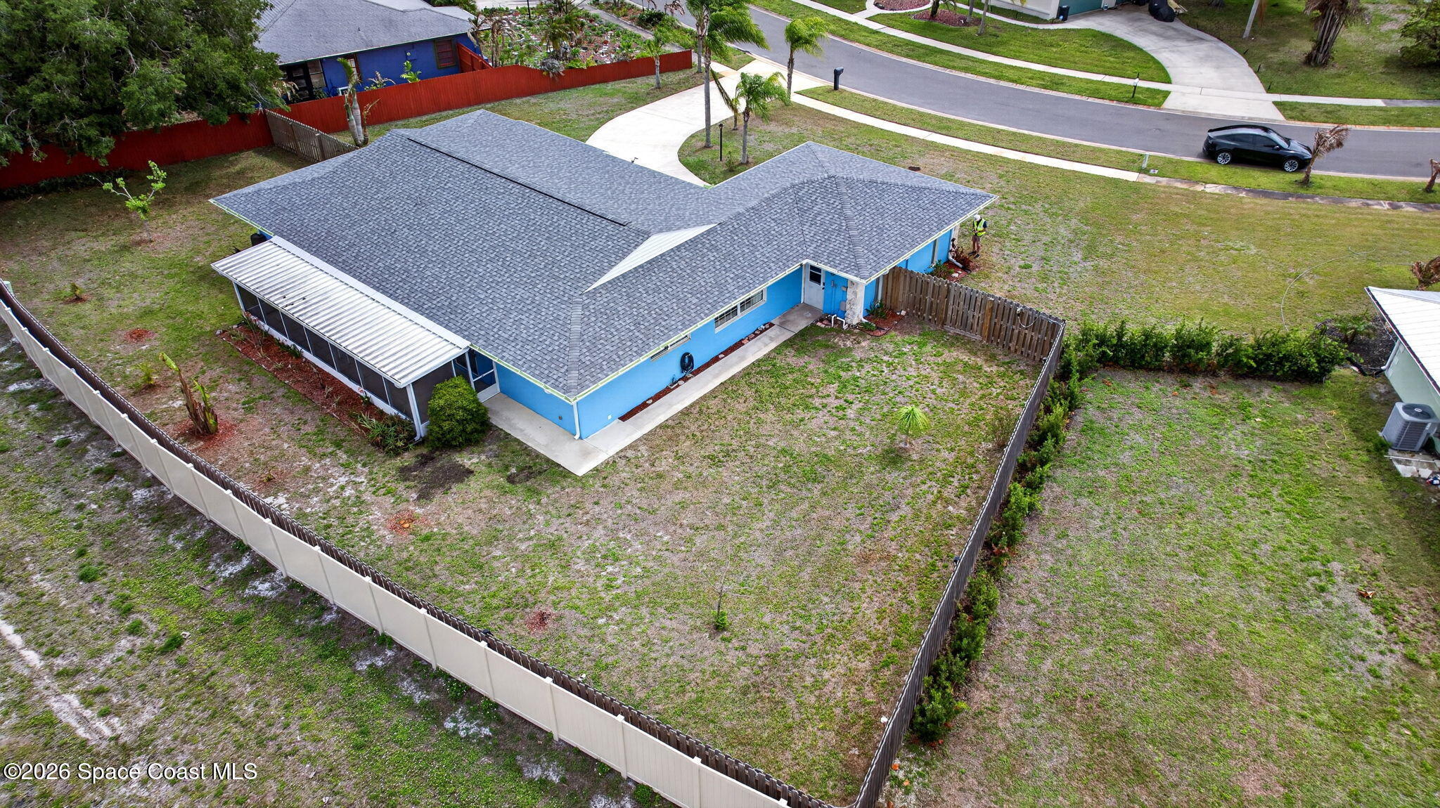 956 Waialae Circle NE