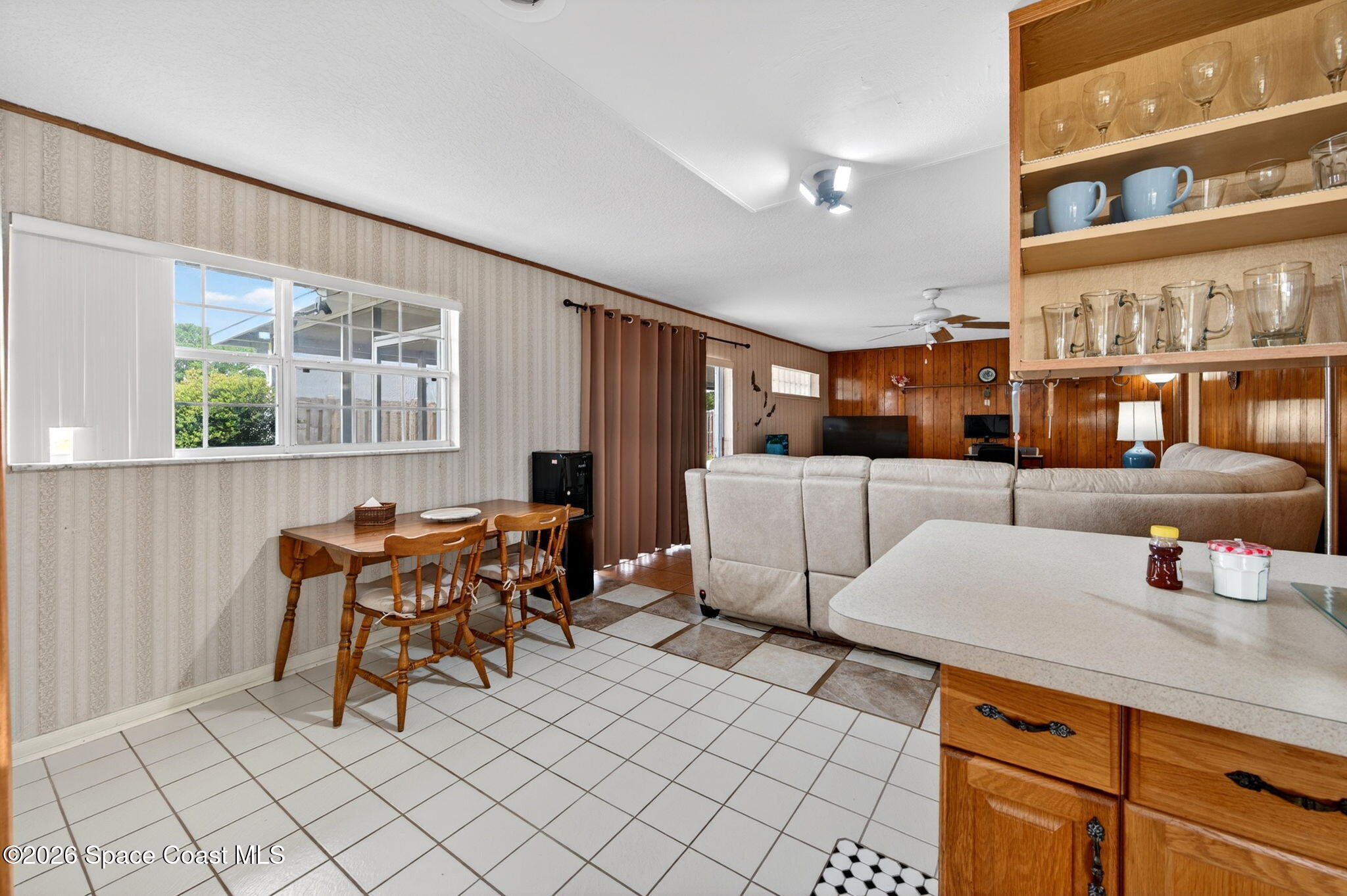 956 Waialae Circle NE