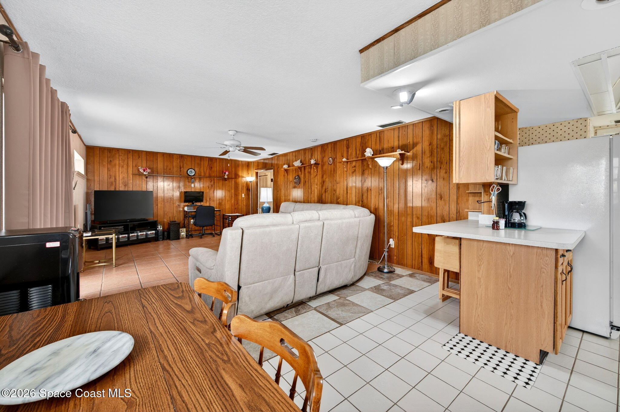 956 Waialae Circle NE