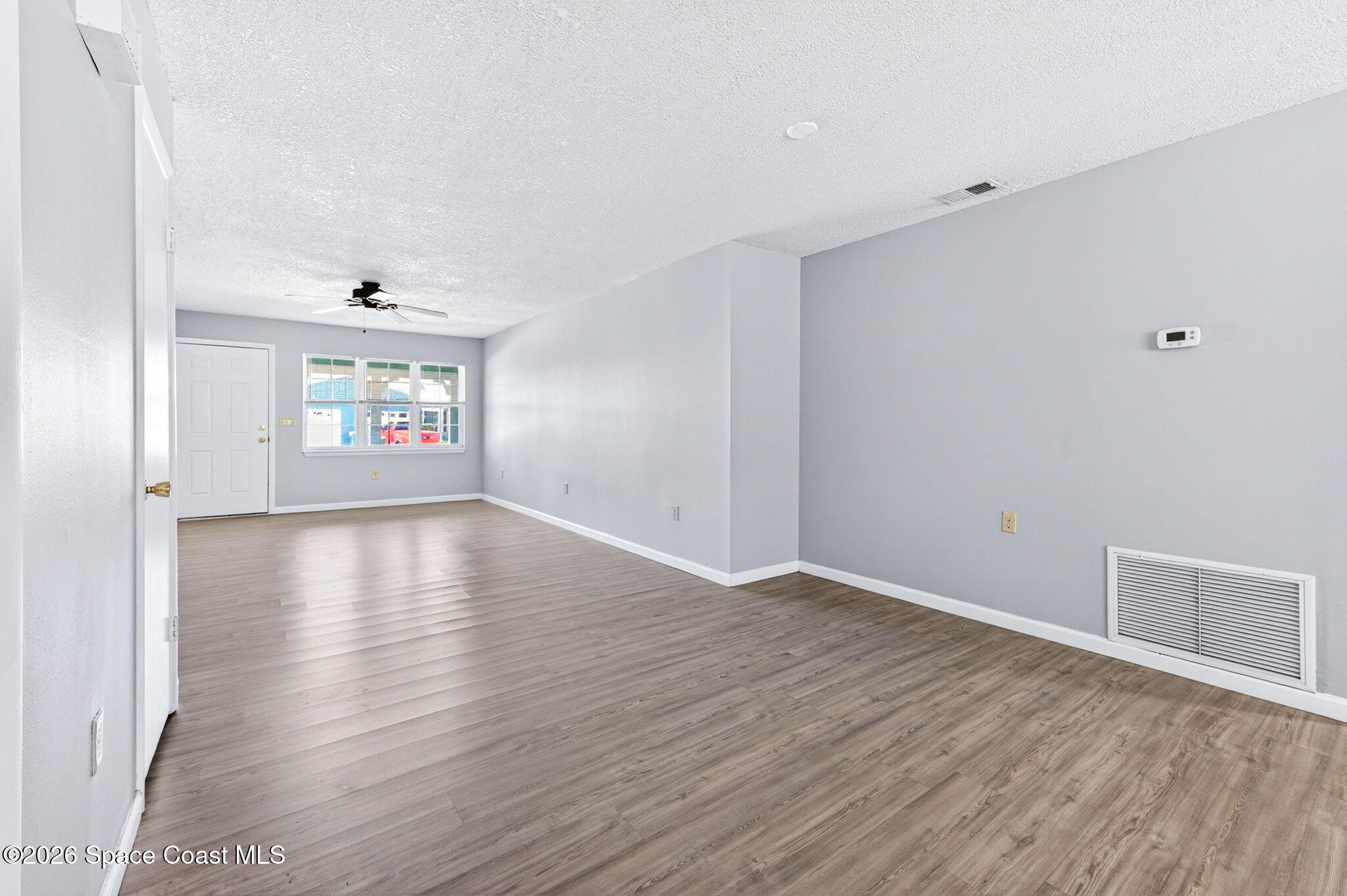212 Emerald Drive W