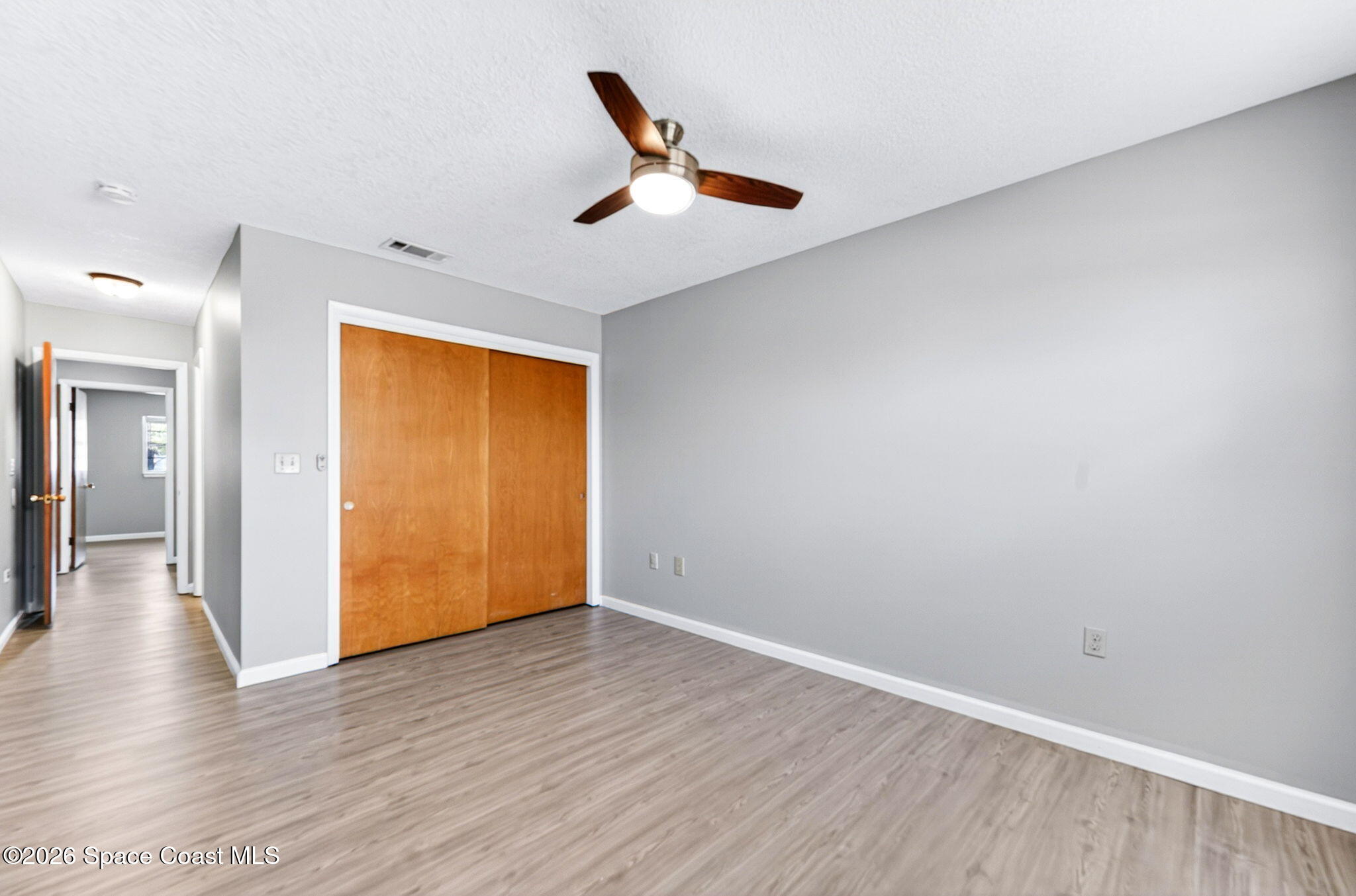212 Emerald Drive W
